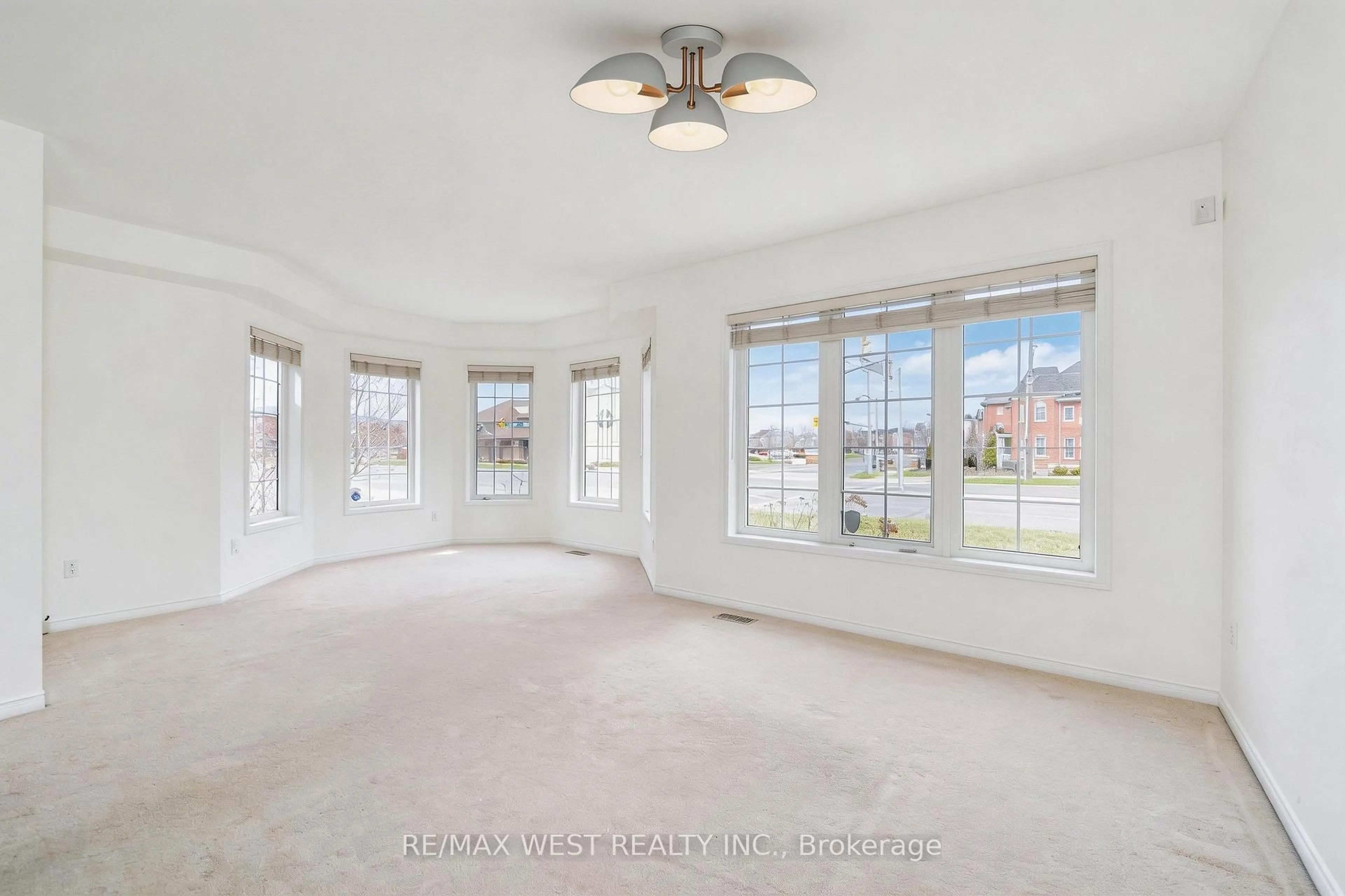 A pic of a room for 168 Gas Lamp Lane, Markham Ontario L6B 1K5