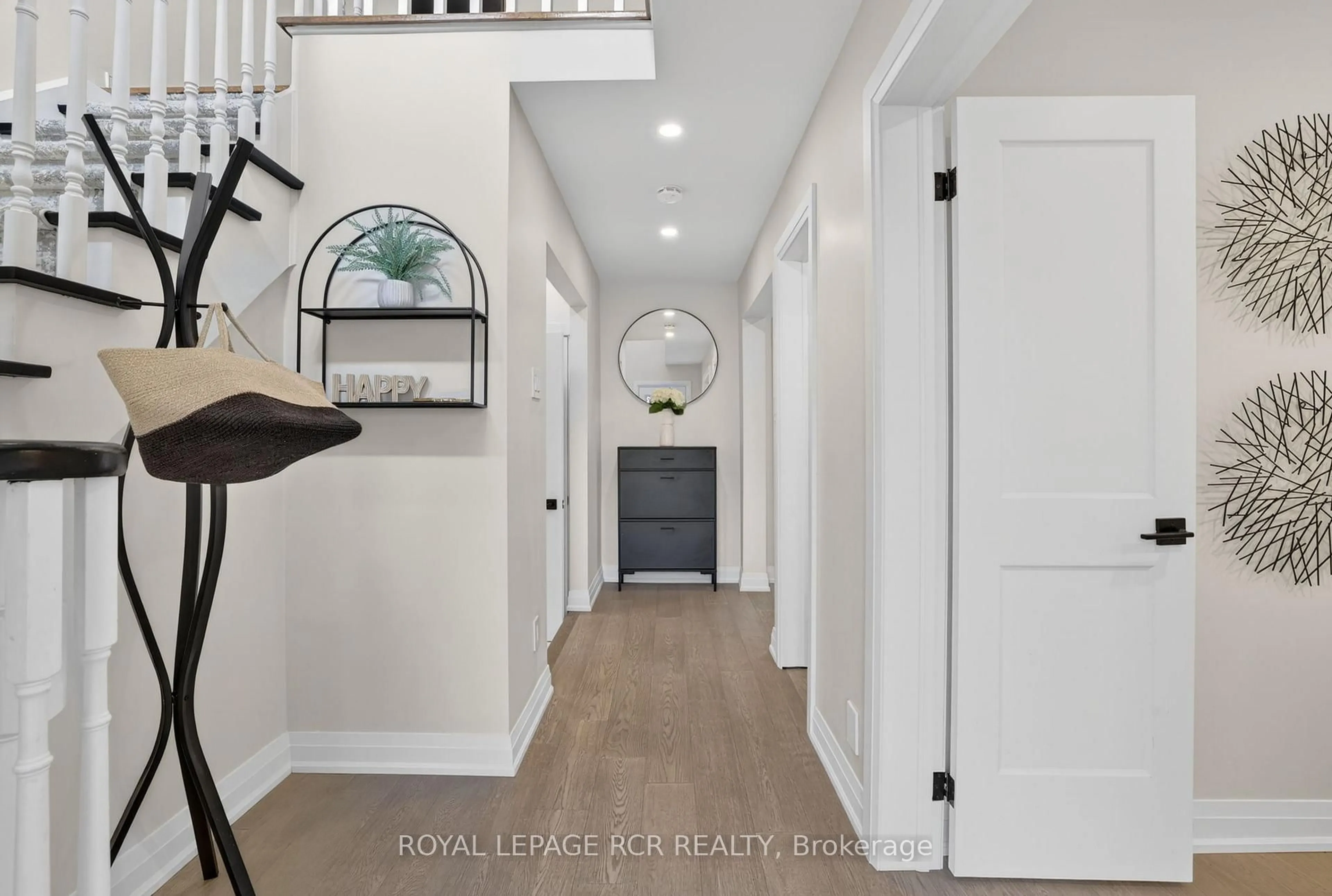 Indoor entryway for 186 Patna Cres, Vaughan Ontario L6A 1N2