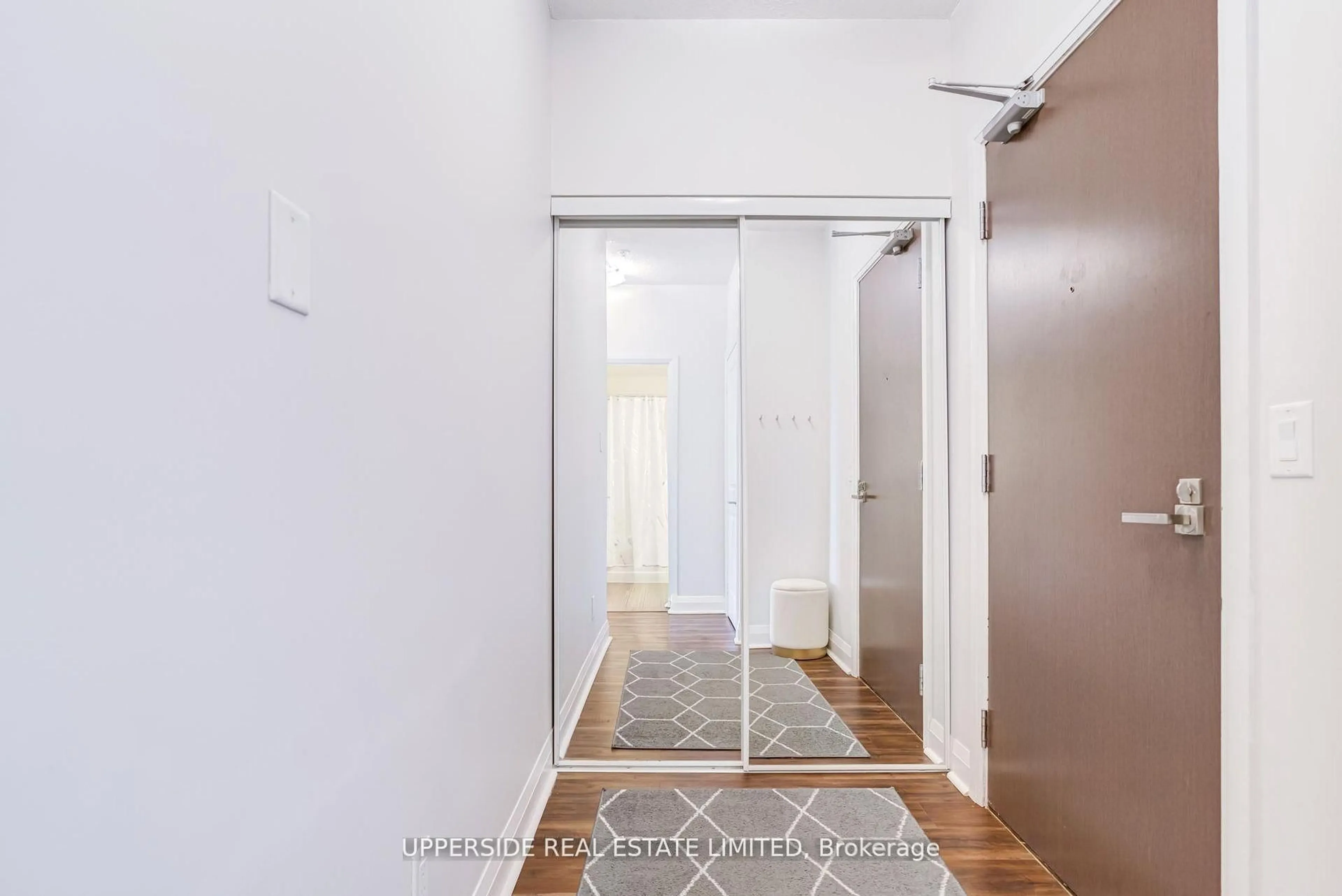 Indoor entryway for 85 North Park Rd Rd #PH05, Vaughan Ontario L4J 0H9