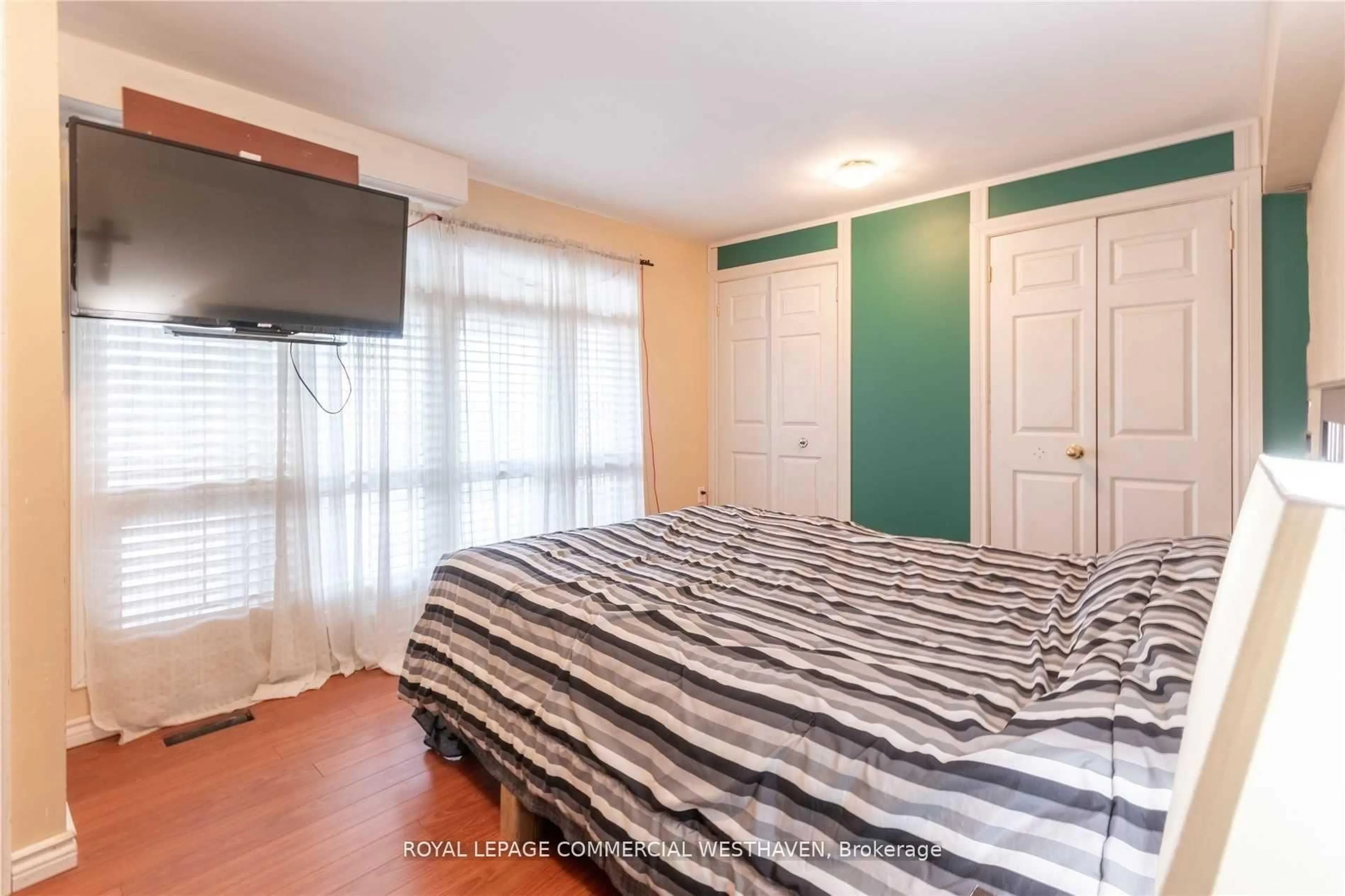 Bedroom with bed, unknown for 3015 Lloydtown Aurora Rd, King Ontario L0G 1J0