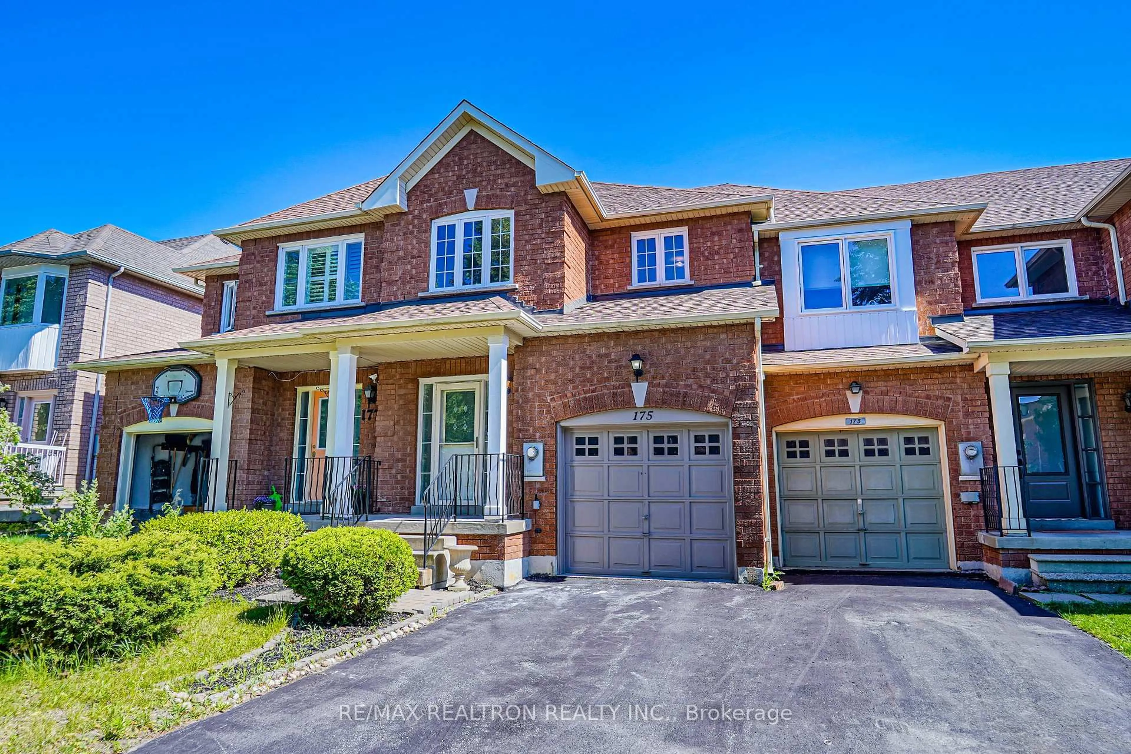 Home with brick exterior material, street for 175 Trail Ridge Lane, Markham Ontario L6C 2C6