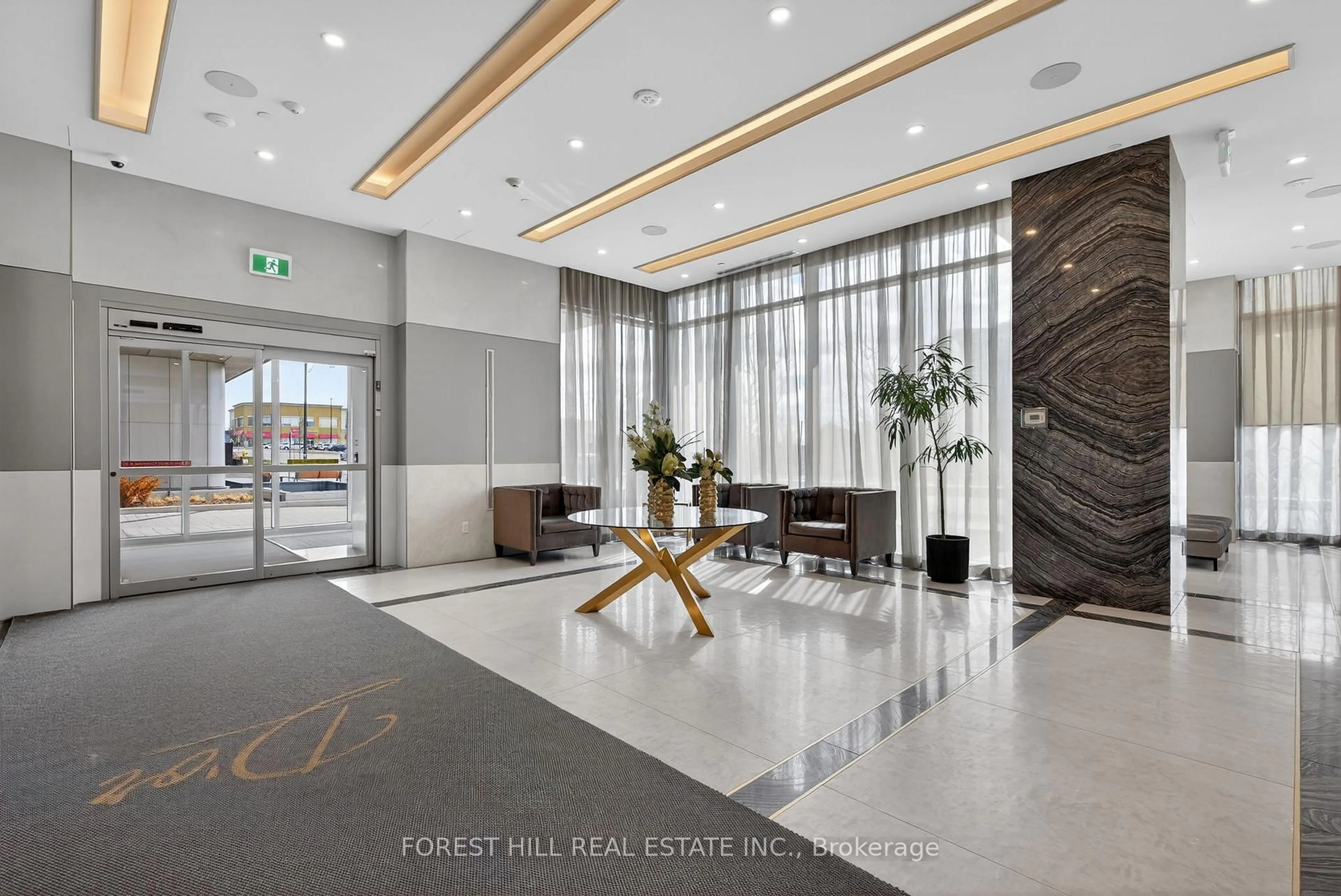 Lobby for 10 Gatineau Dr #208, Vaughan Ontario L4J 0L2