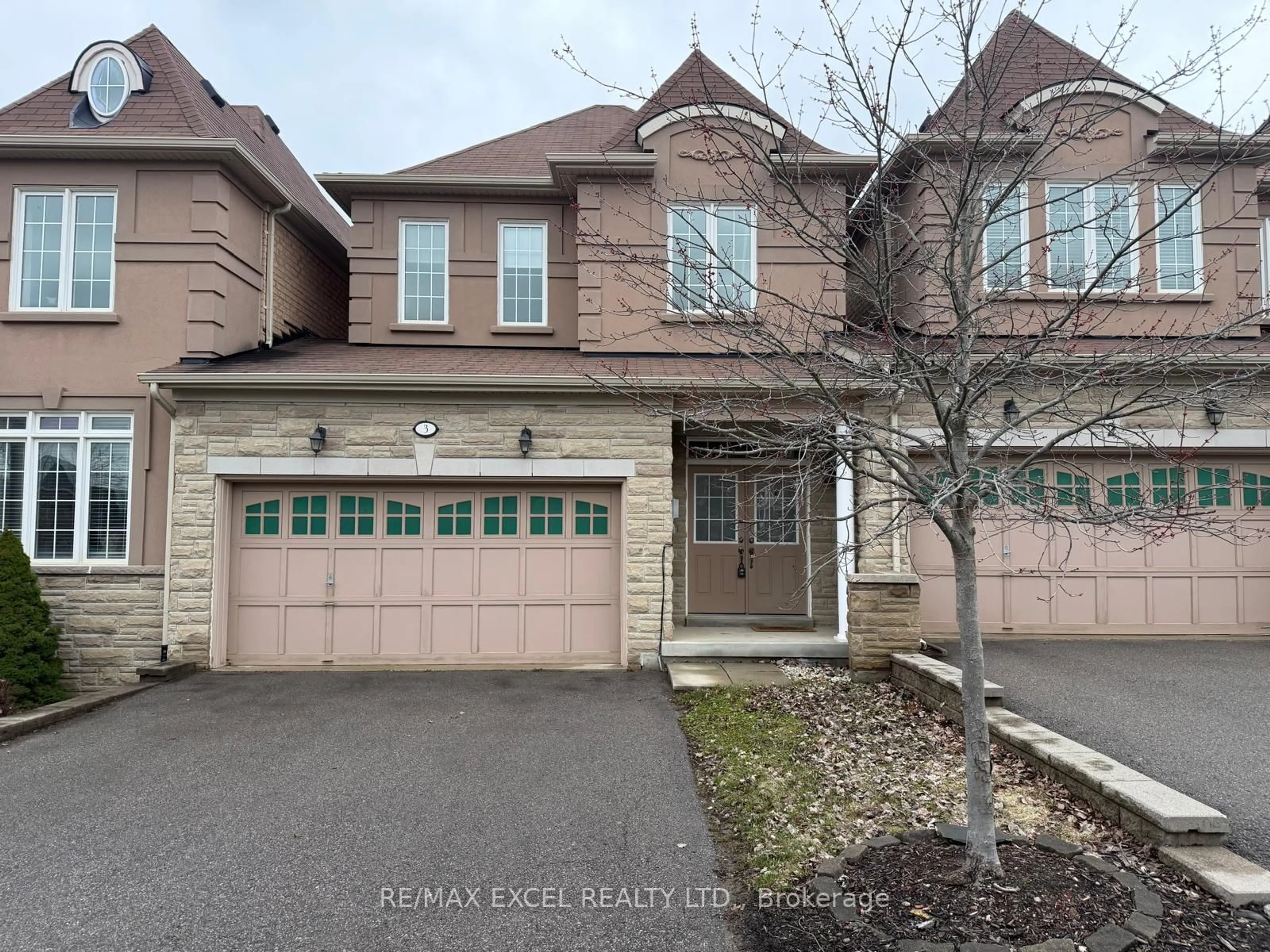 Home with brick exterior material, street for 450 Worthington Ave #3, Richmond Hill Ontario L4E 0E5