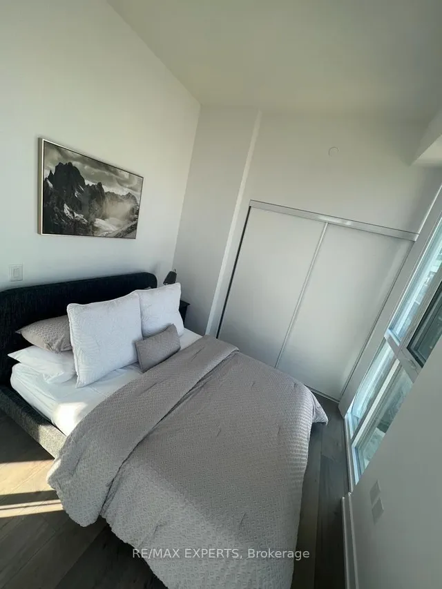 60 Honey Crisp Cres #509, Vaughan 5