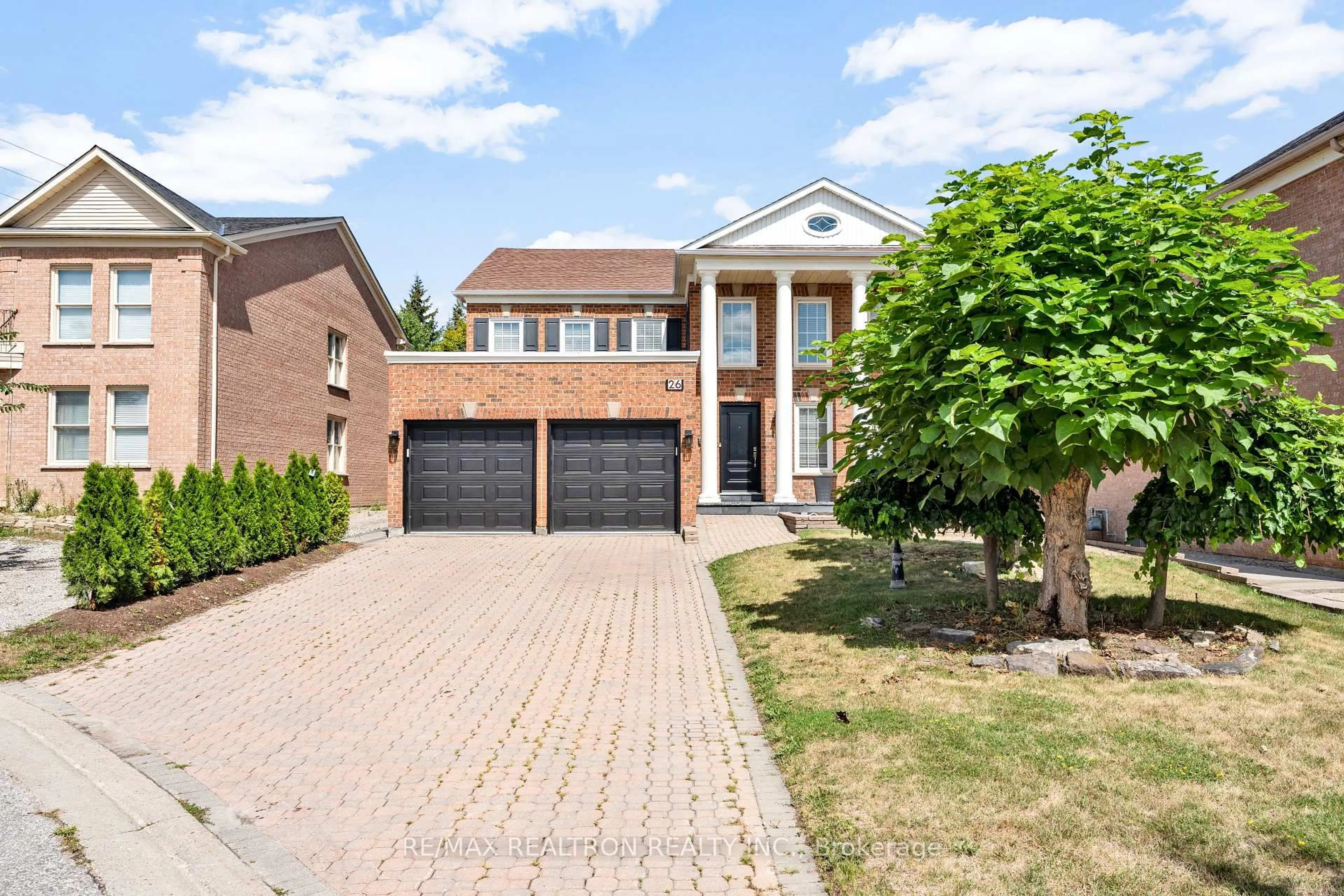 Home with brick exterior material, street for 26 Cowles Crt, Richmond Hill Ontario L4C 9A5