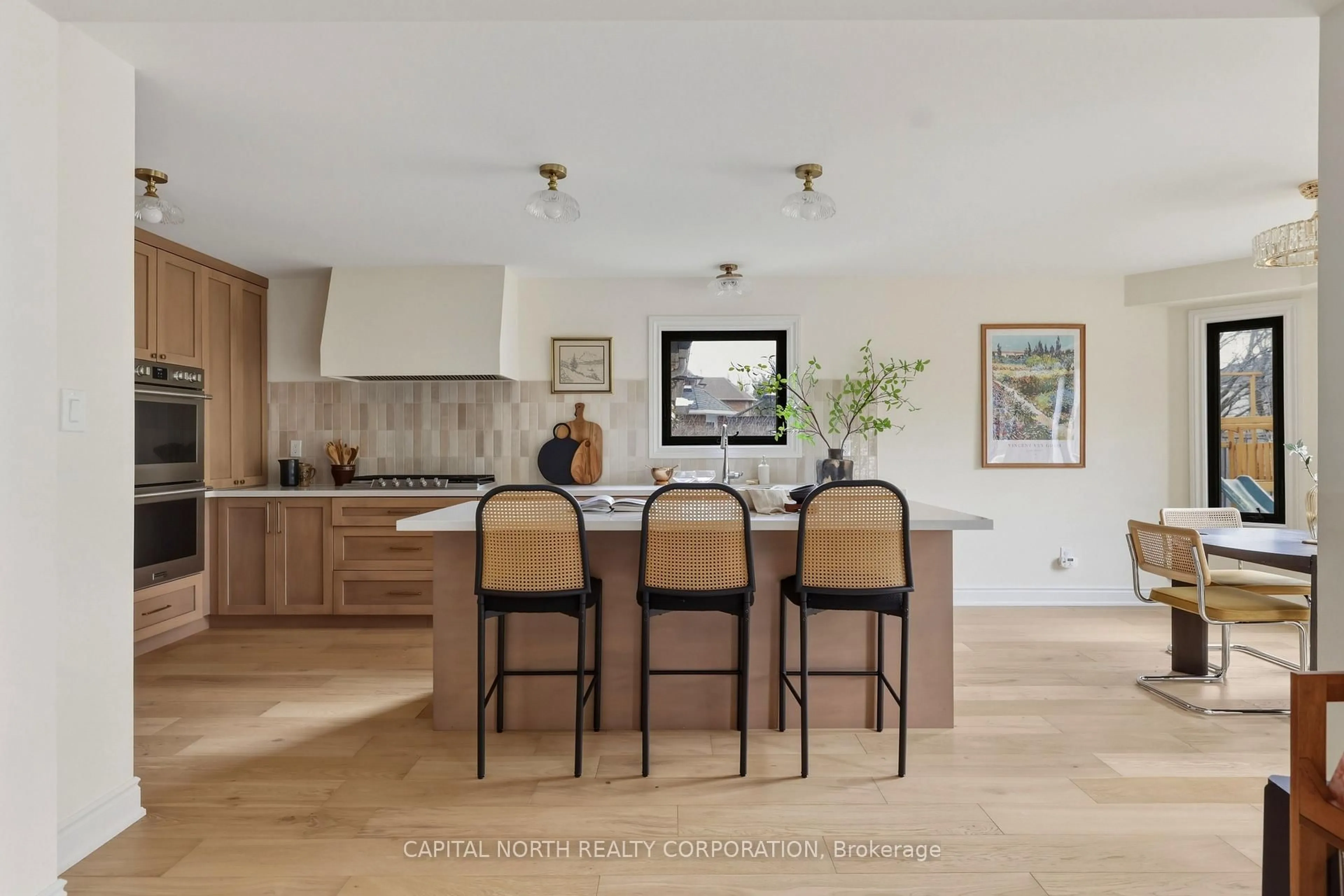 Open concept kitchen, unknown for 1 Remion Cres, Uxbridge Ontario L9P 1V3