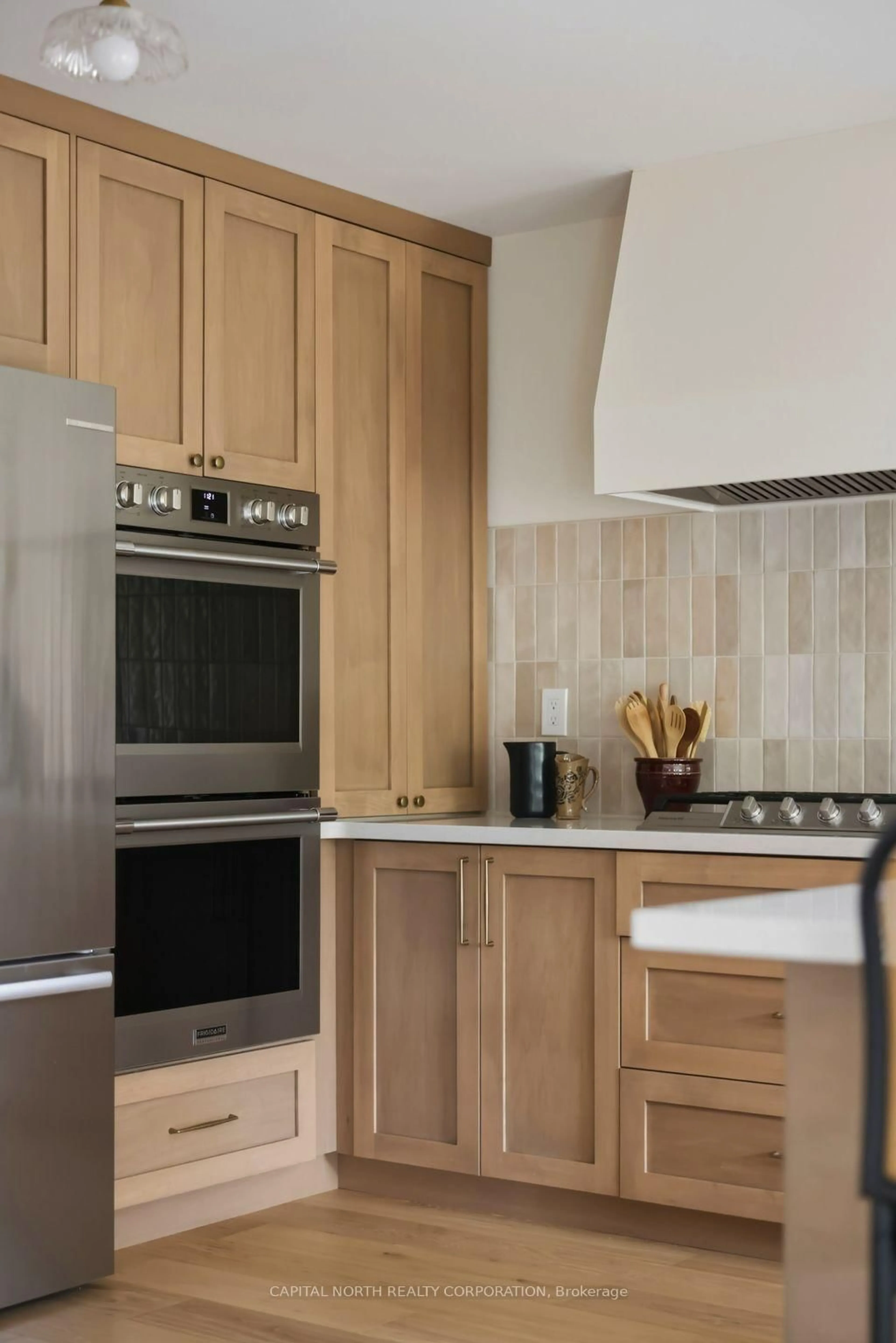 Contemporary kitchen, ceramic/tile floor for 1 Remion Cres, Uxbridge Ontario L9P 1V3