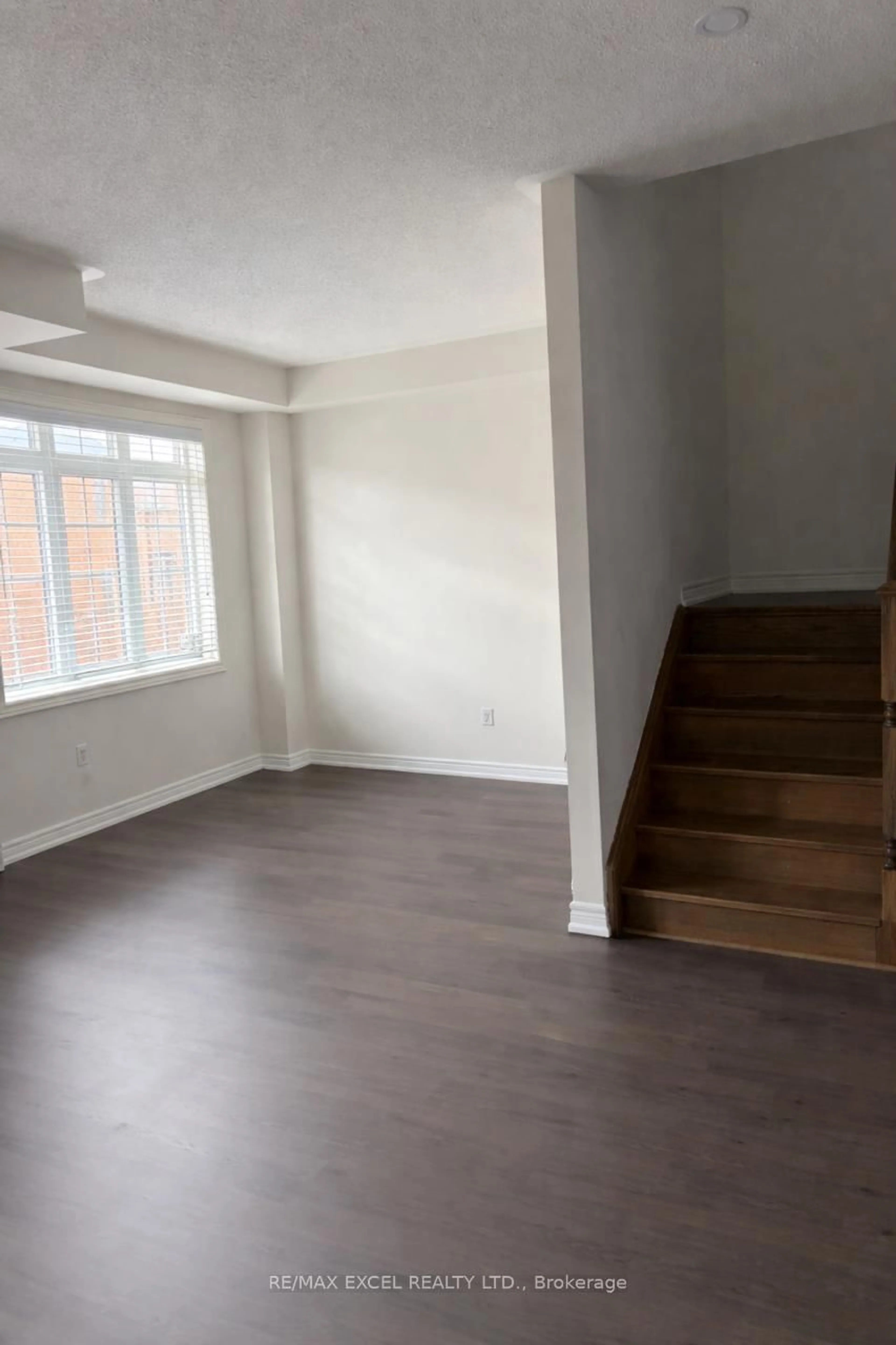 A pic of a room for 27 Spiv Grove Way, Markham Ontario L6E 0T6