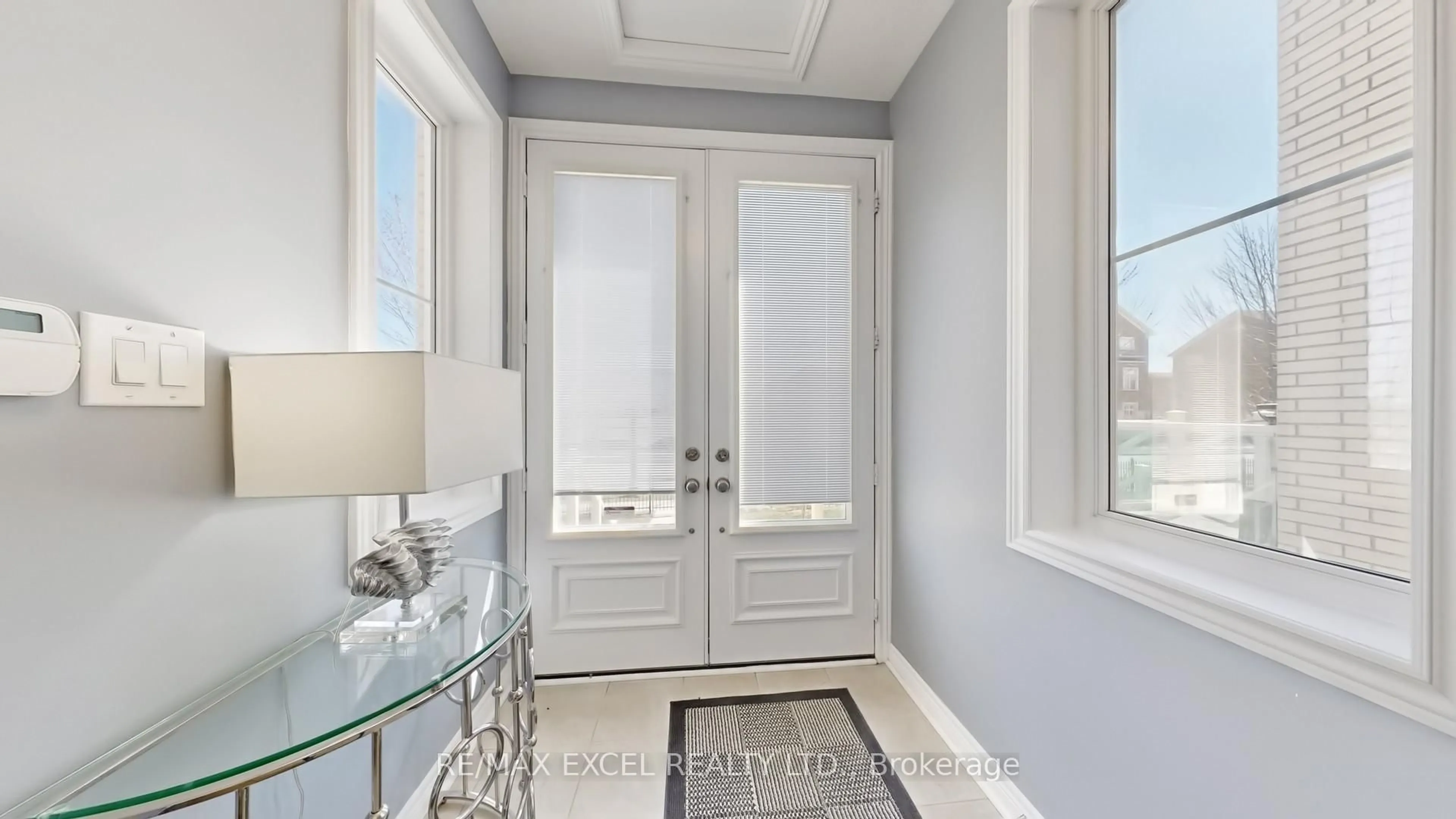 Indoor entryway for 27 Maytime Way, Markham Ontario L6C 0N5