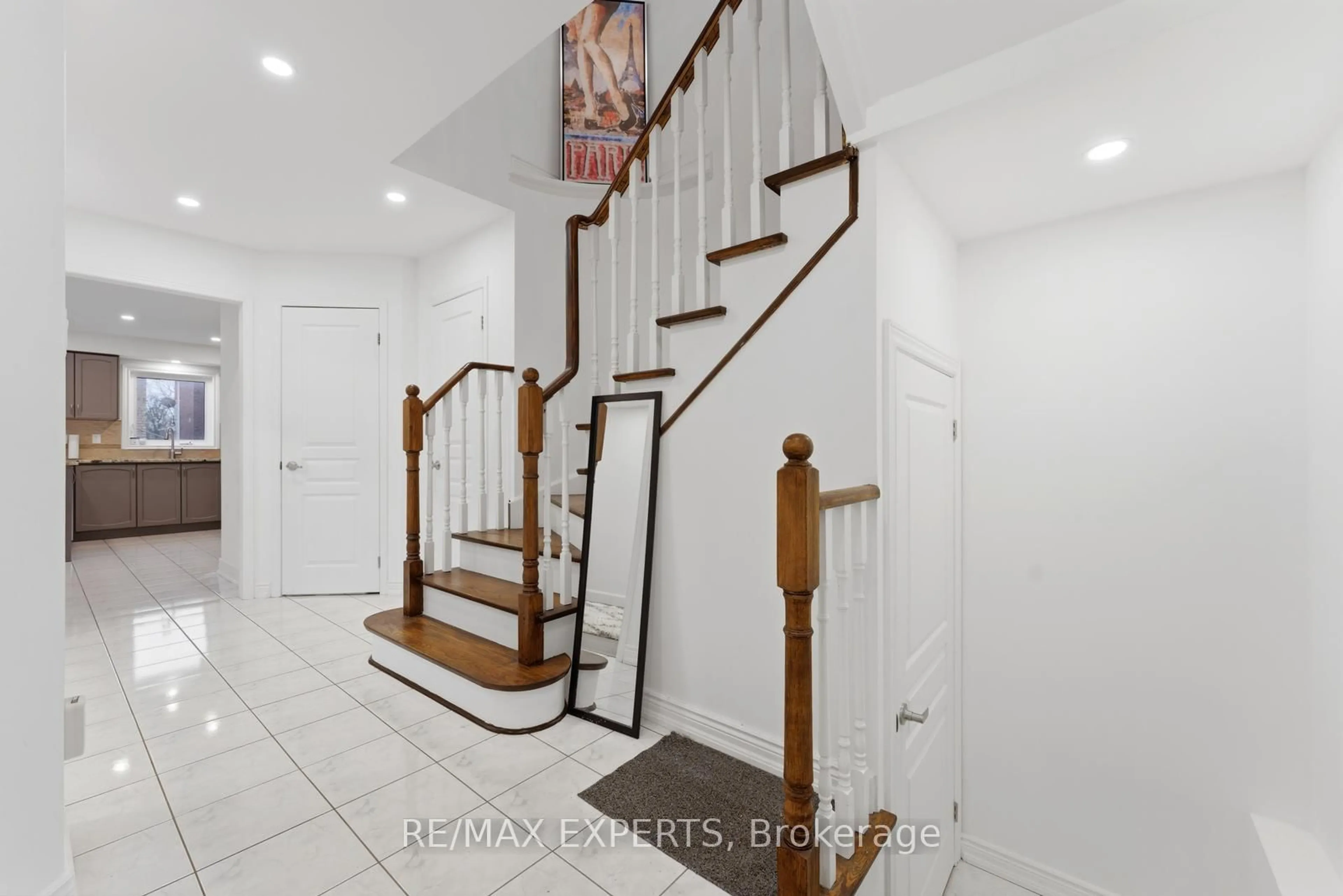 Unknown for 22 Wedgewood Pl, Vaughan Ontario L4K 4X7