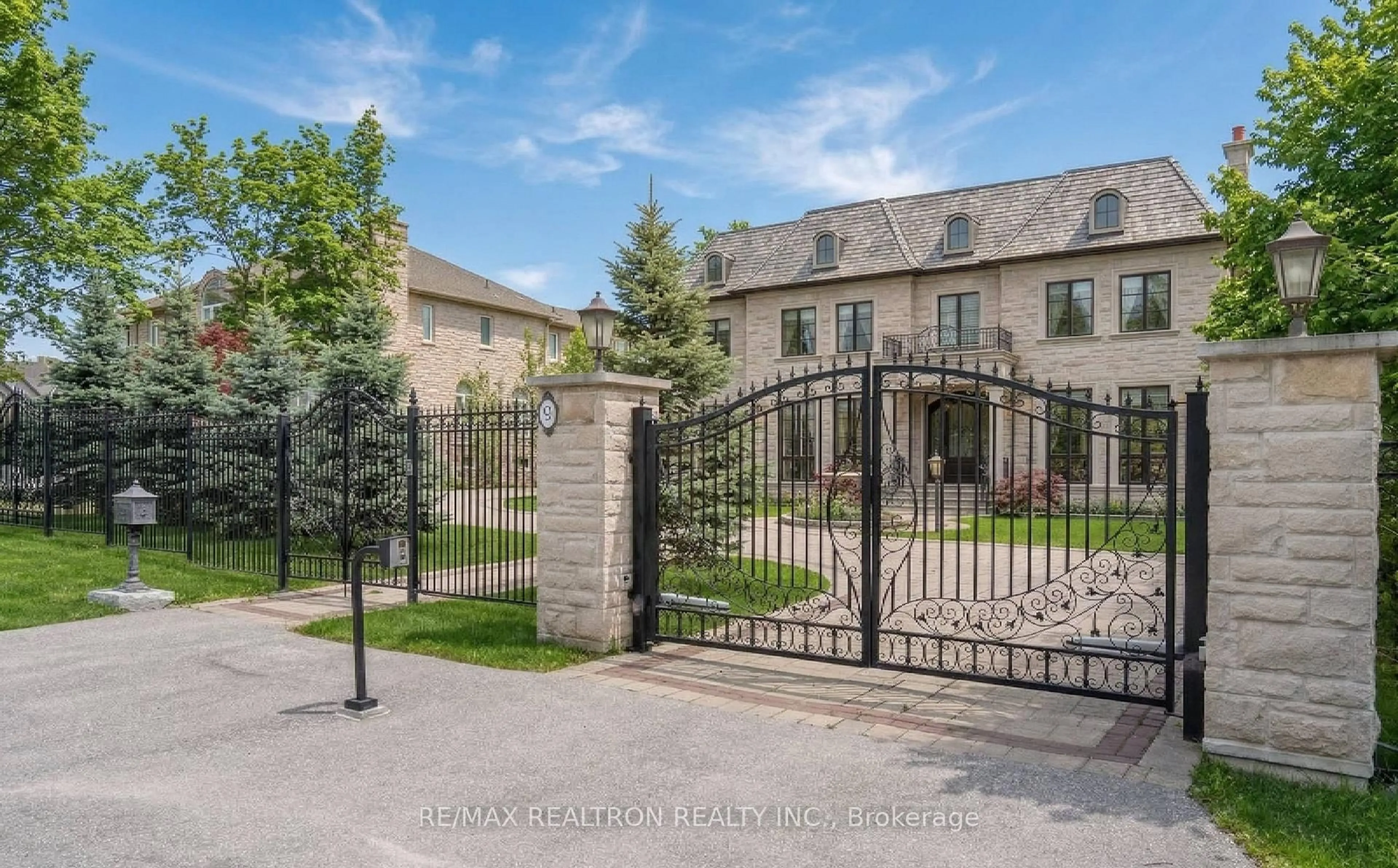 Unknown for 9 Thornbank Rd, Vaughan Ontario L4J 2A1
