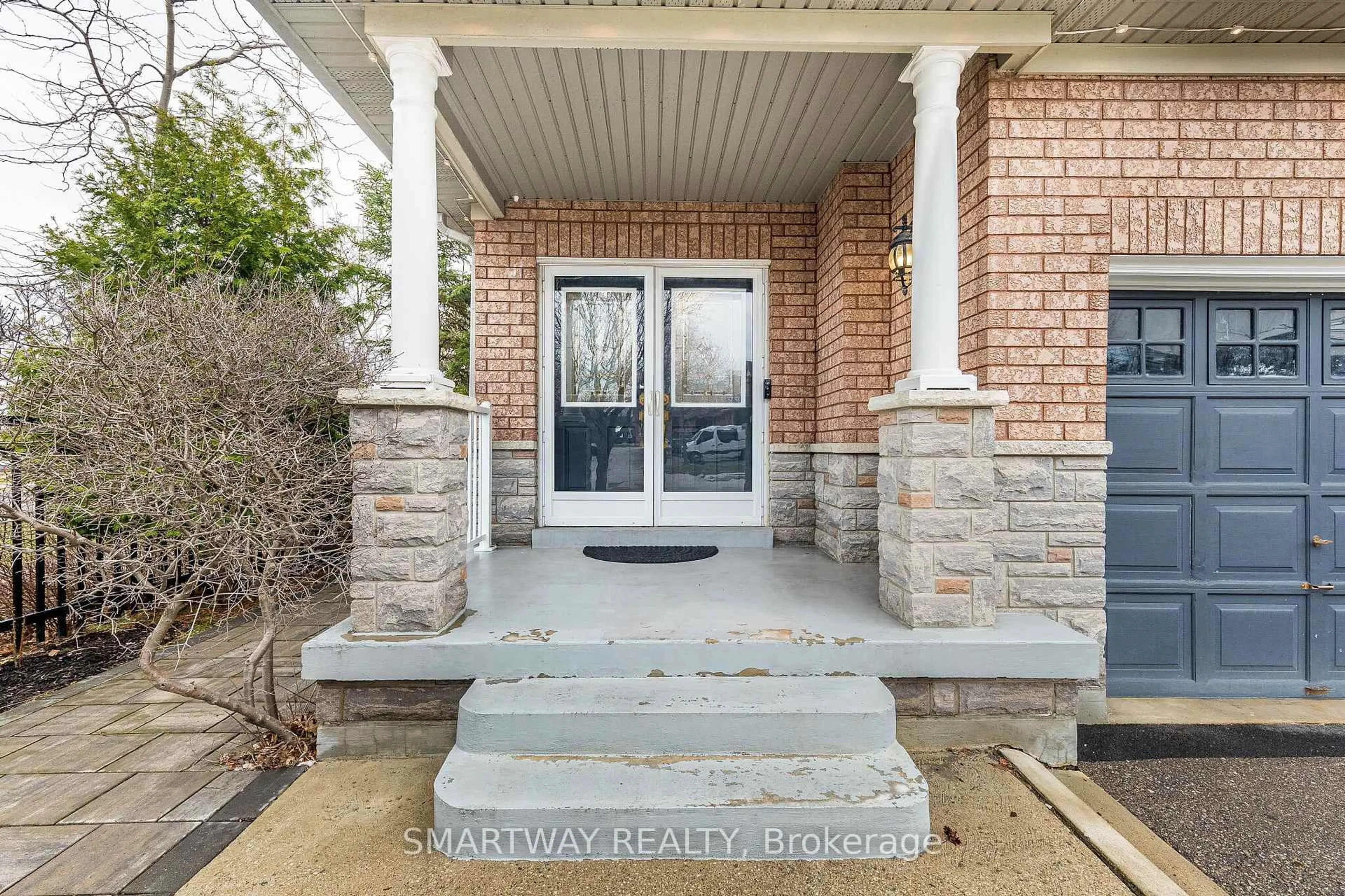 Indoor entryway for 41 Ronan Cres, Vaughan Ontario L4H 2J7