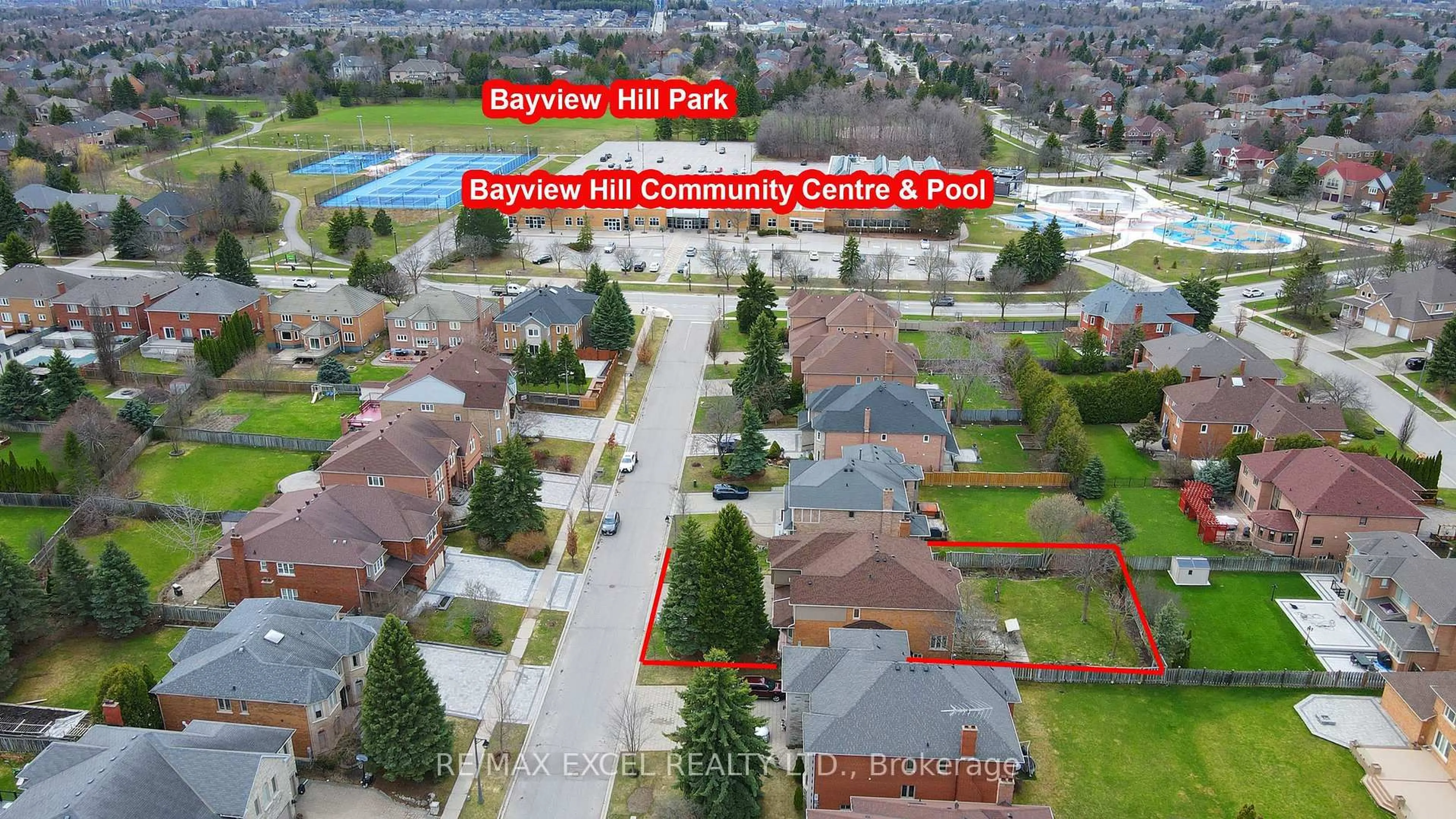 A pic from outside/outdoor area/front of a property/back of a property/a pic from drone, city buildings view from balcony for 10 Brookshill Cres, Richmond Hill Ontario L4B 3J1
