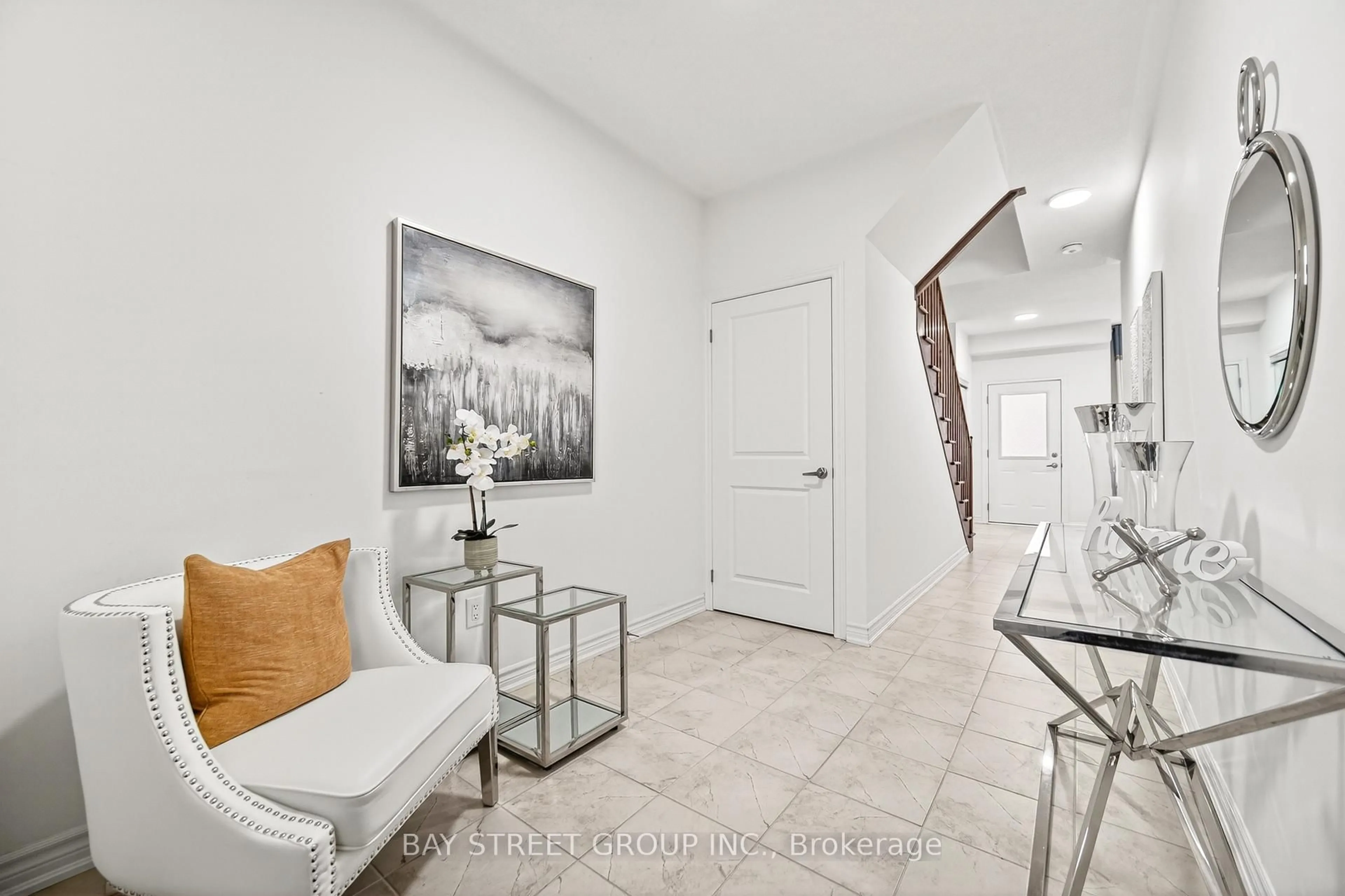 Indoor entryway for 66 Massachusetts Lane, Markham Ontario L6E 0V6