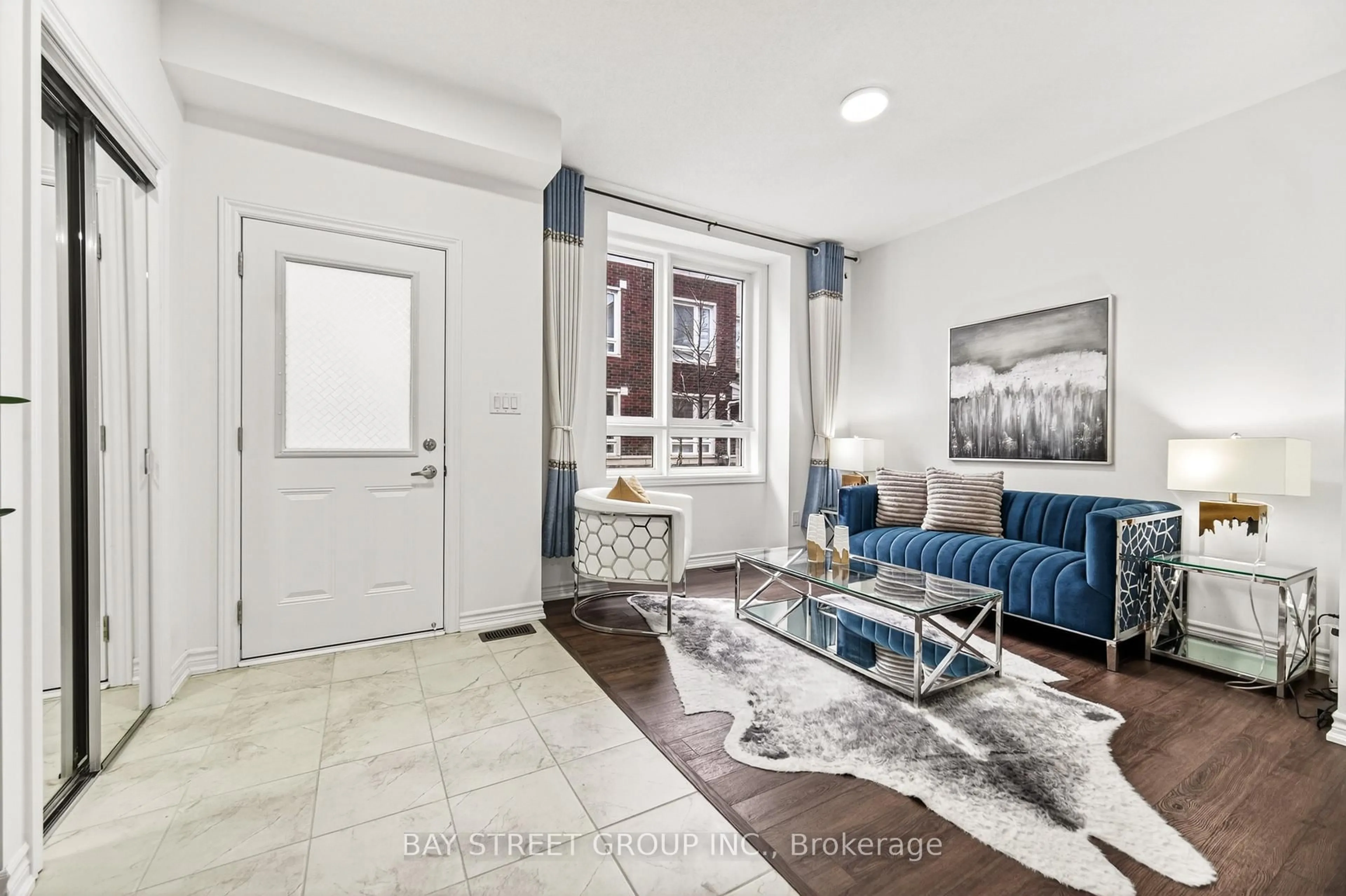 Living room with furniture, unknown for 66 Massachusetts Lane, Markham Ontario L6E 0V6