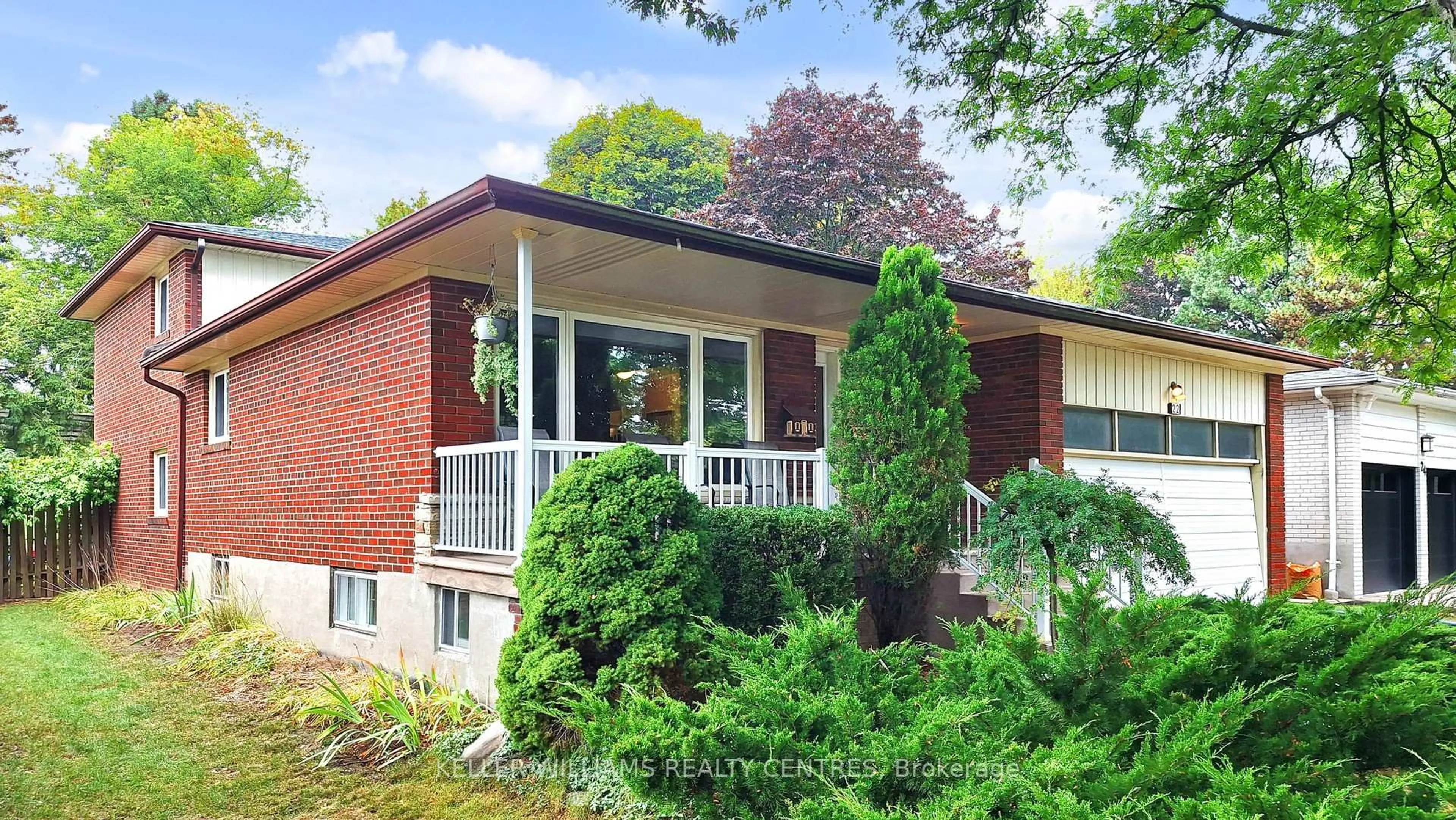 Home with brick exterior material, street for 22 Coral Harbour Cres, Markham Ontario L3T 2Z7