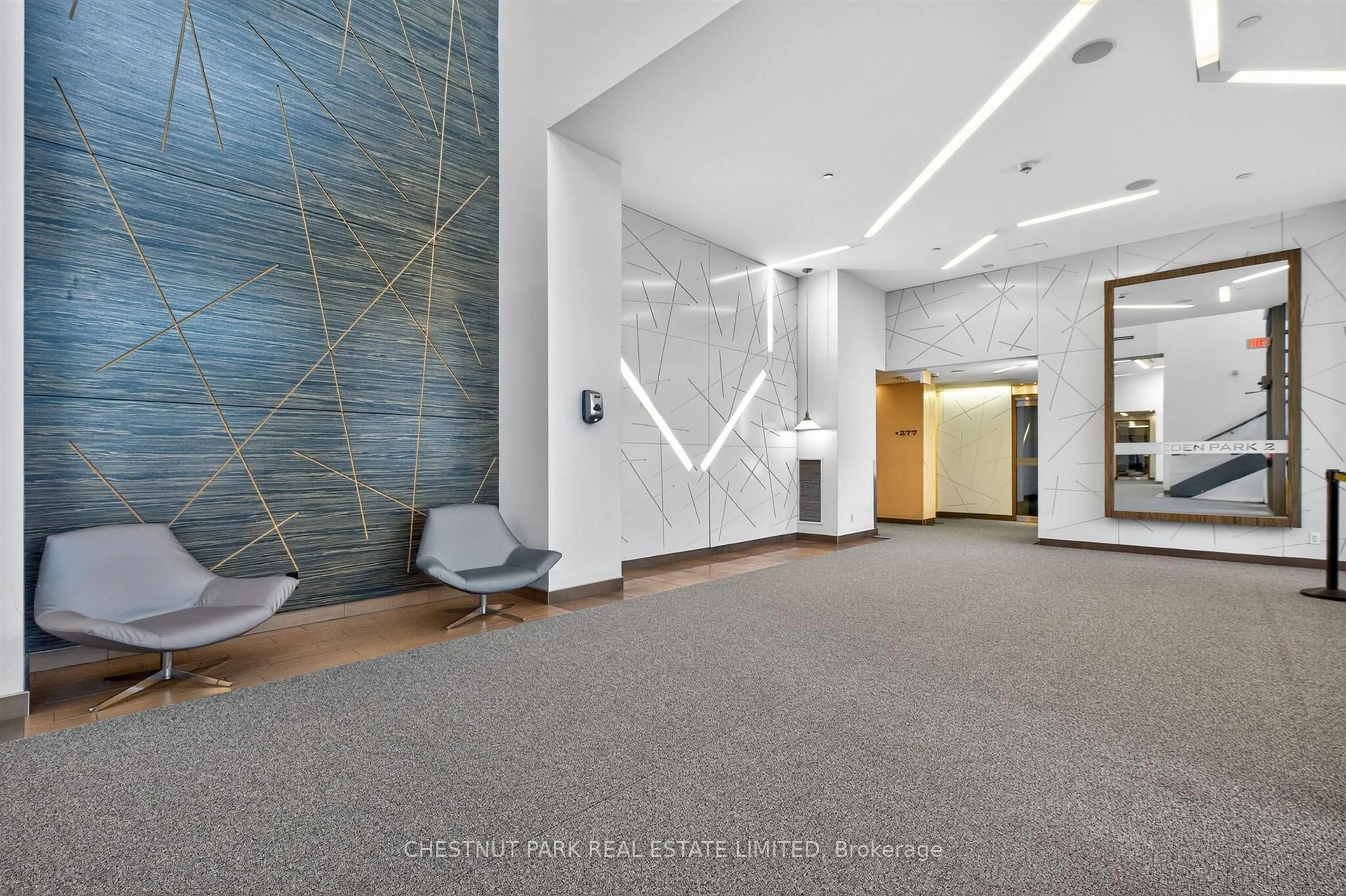 Indoor foyer for 277 South Park Rd #1109, Markham Ontario L3T 0B7