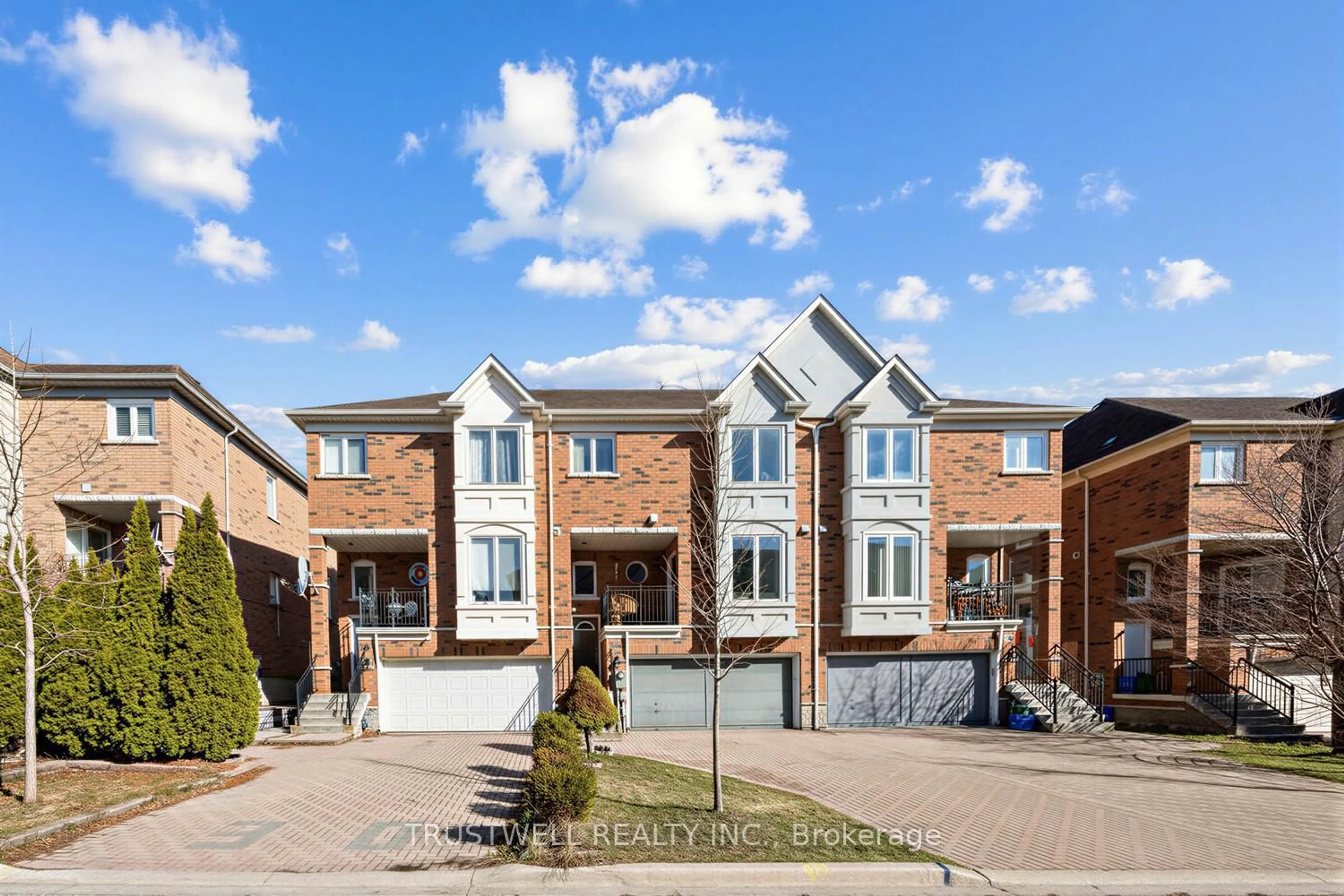 Home with brick exterior material, street for 32 Orchid Rd, Markham Ontario L3T 7T6
