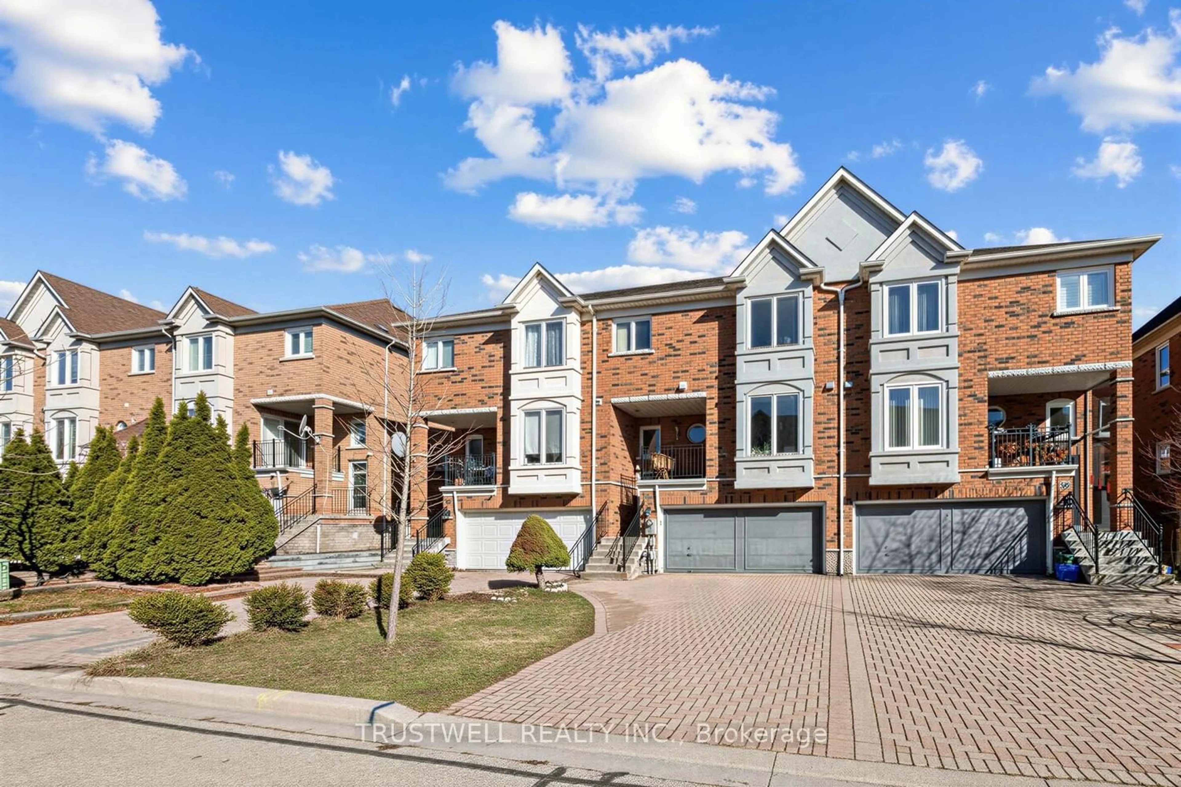 Home with brick exterior material, street for 32 Orchid Rd, Markham Ontario L3T 7T6