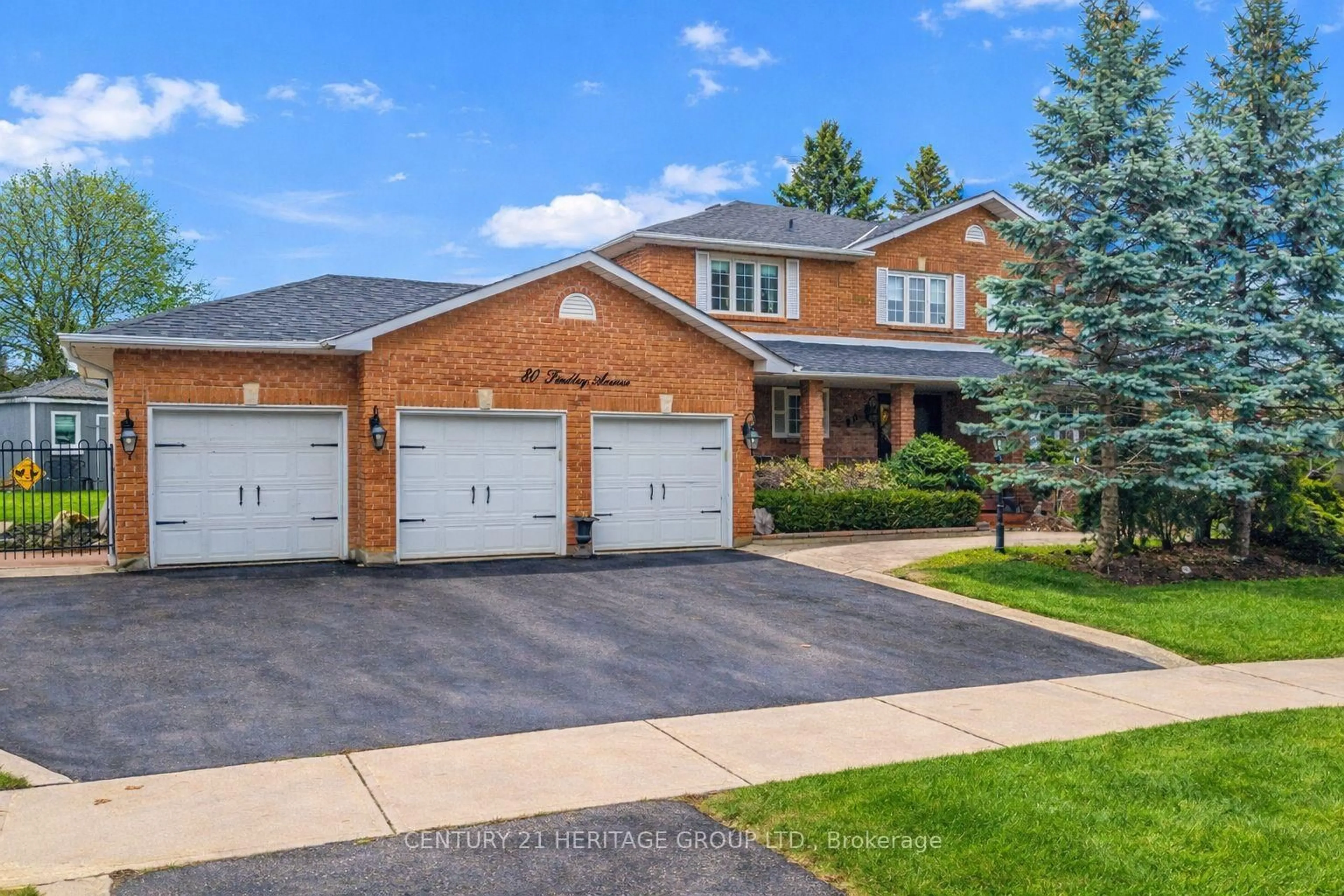 Home with brick exterior material, street for 80 Findlay Ave, King Ontario L7B 1E1