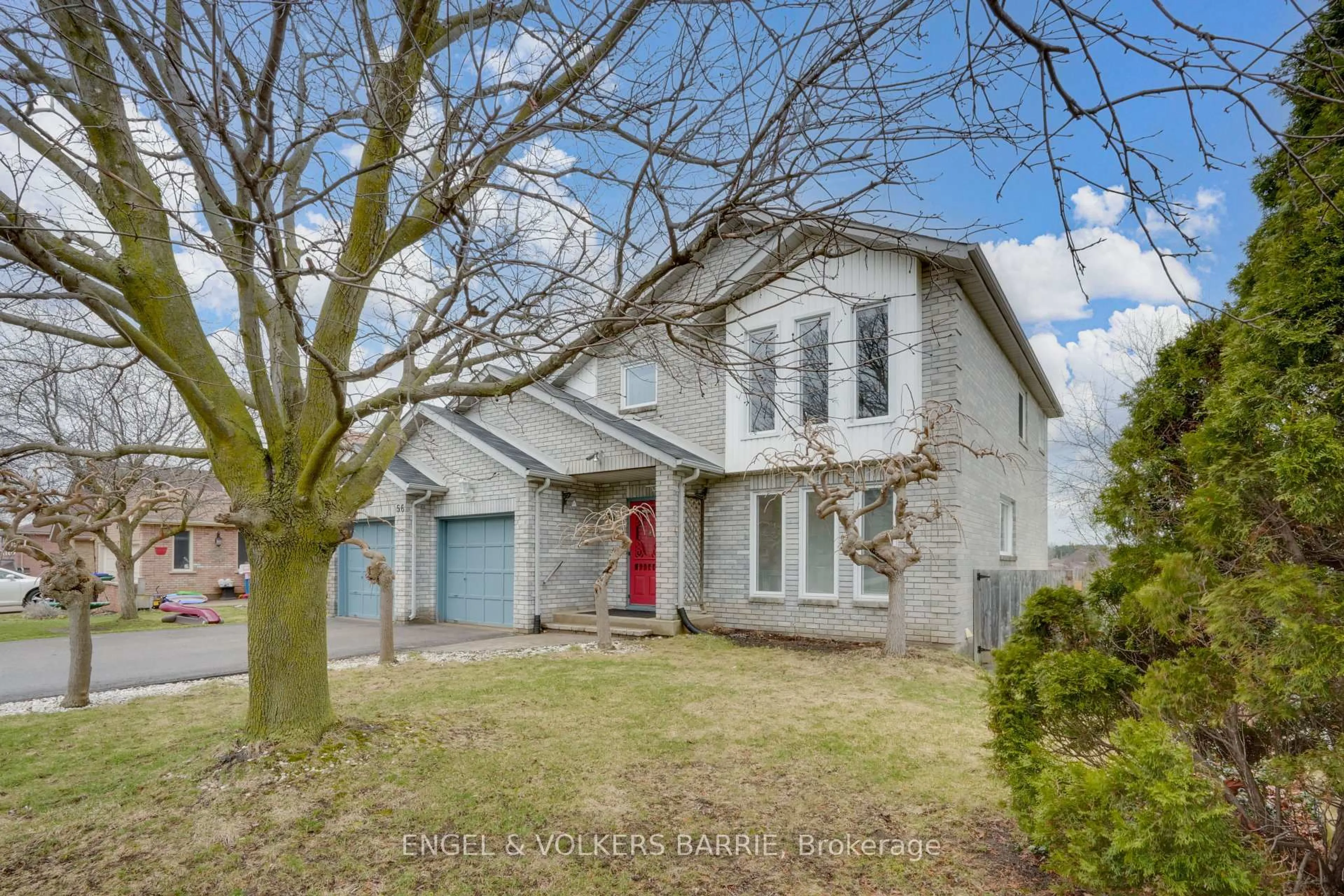 Home with brick exterior material, street for 56 Fox Run Lane, Bradford West Gwillimbury Ontario L3Z 2V2