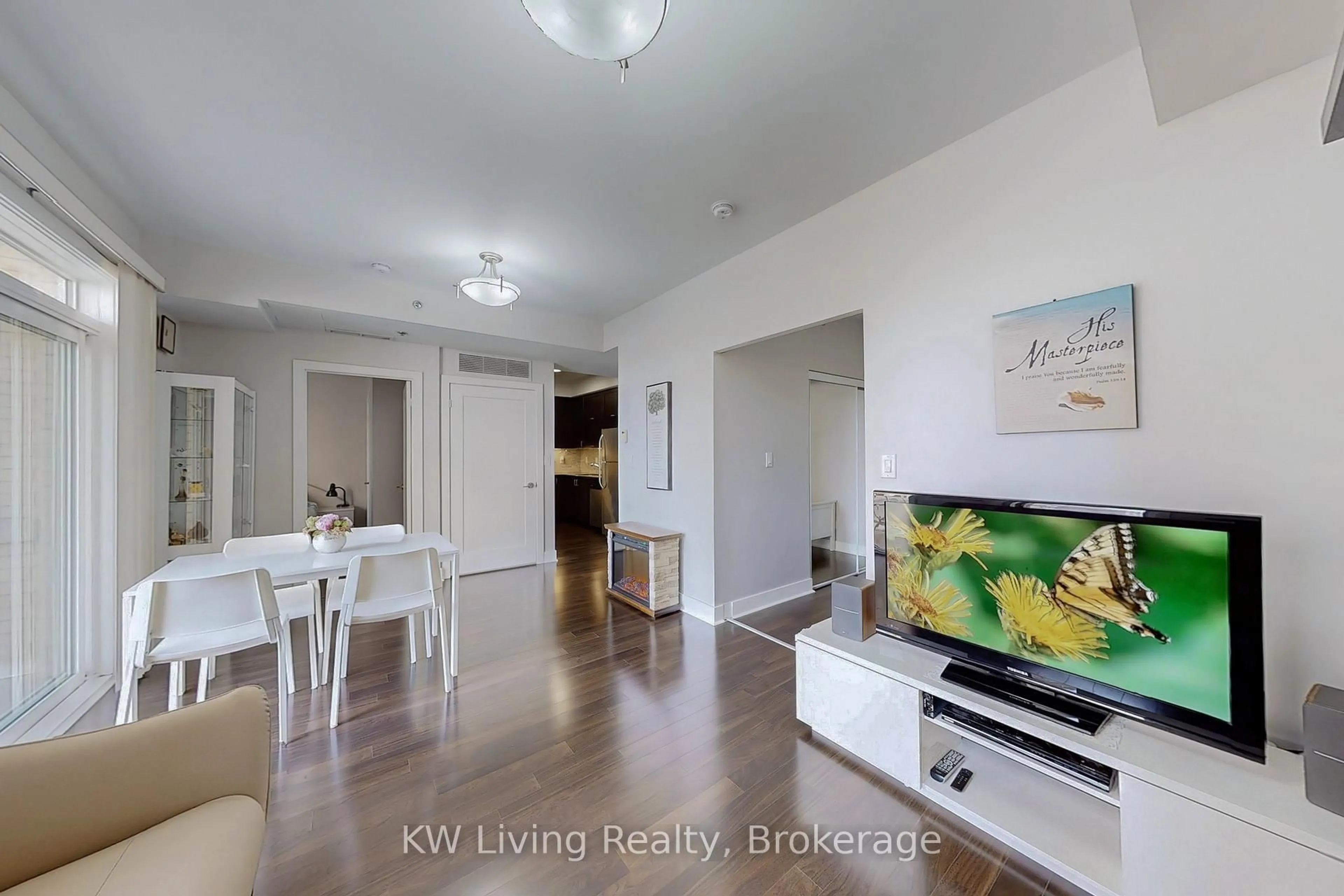 A pic of a room for 28 Prince Regent St #203, Markham Ontario L6C 0V5