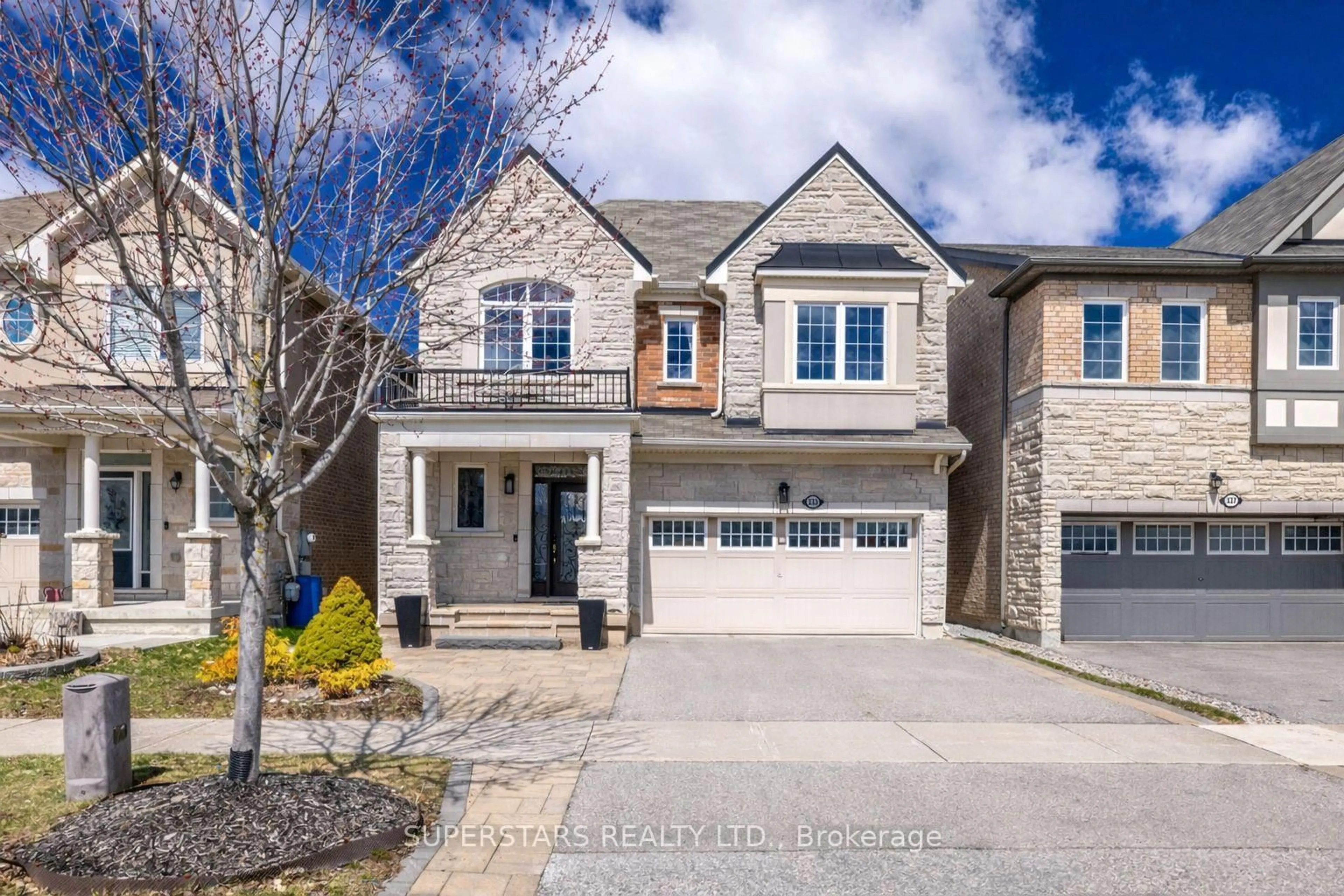 Home with brick exterior material, street for 333 Thomas Phillips Dr, Aurora Ontario L4G 0T3