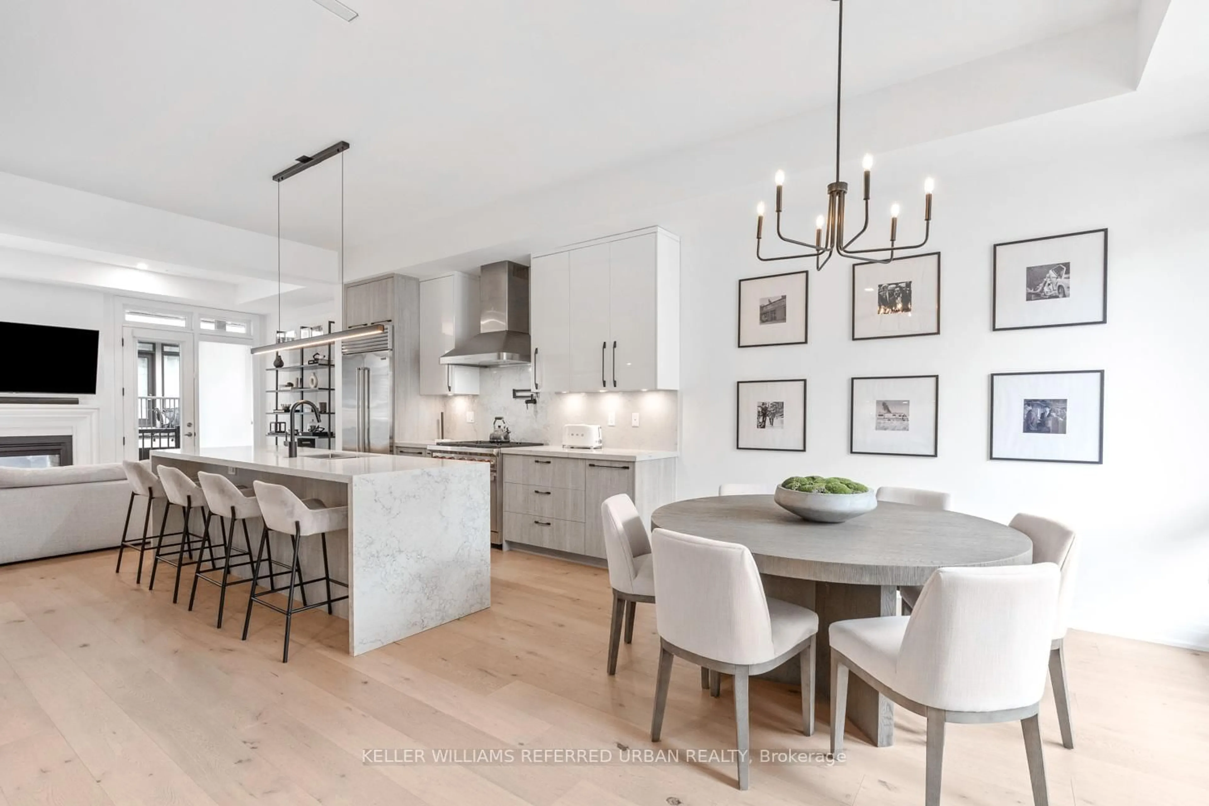 Open concept kitchen, unknown for 37 Globemaster Lane, Richmond Hill Ontario L4E 1H4