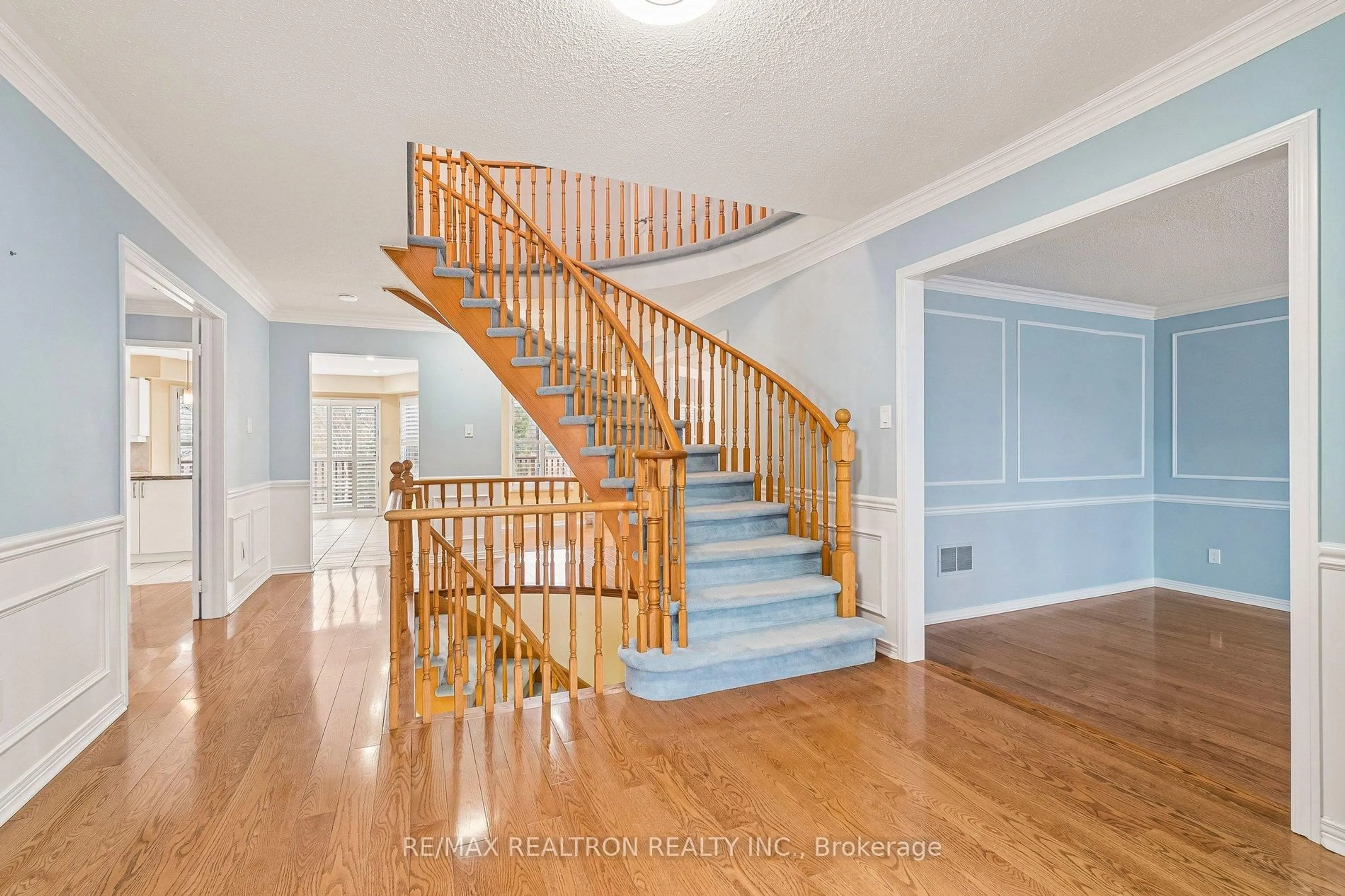 Unknown for 108 Cranberry Lane, Aurora Ontario L4G 5Z3