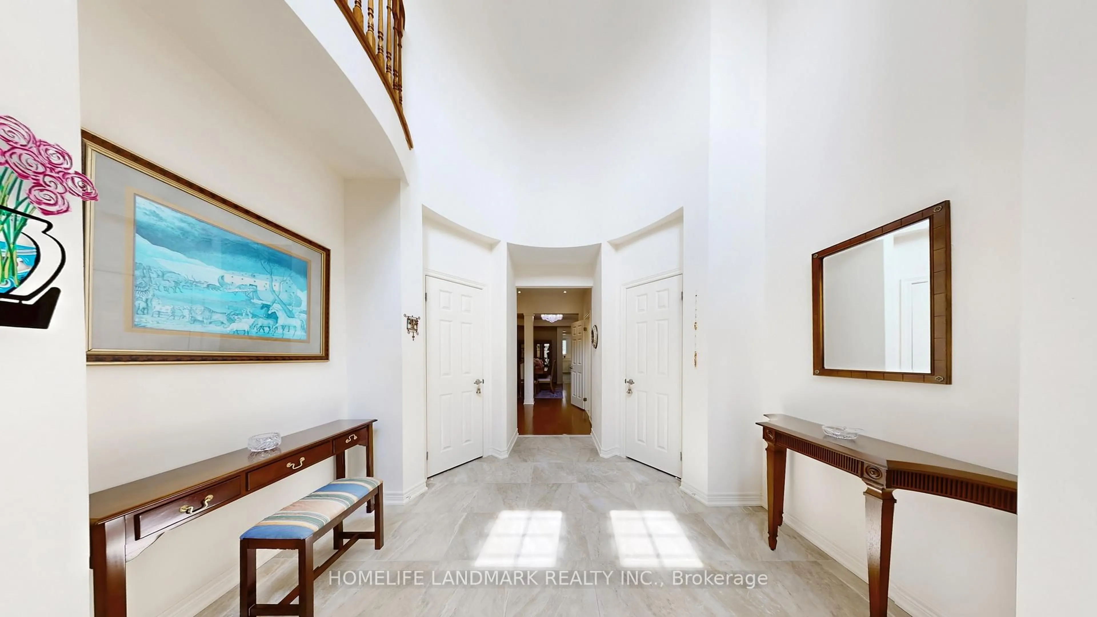 Indoor foyer for 98 Fitzmaurice Dr, Vaughan Ontario L6A 4X6