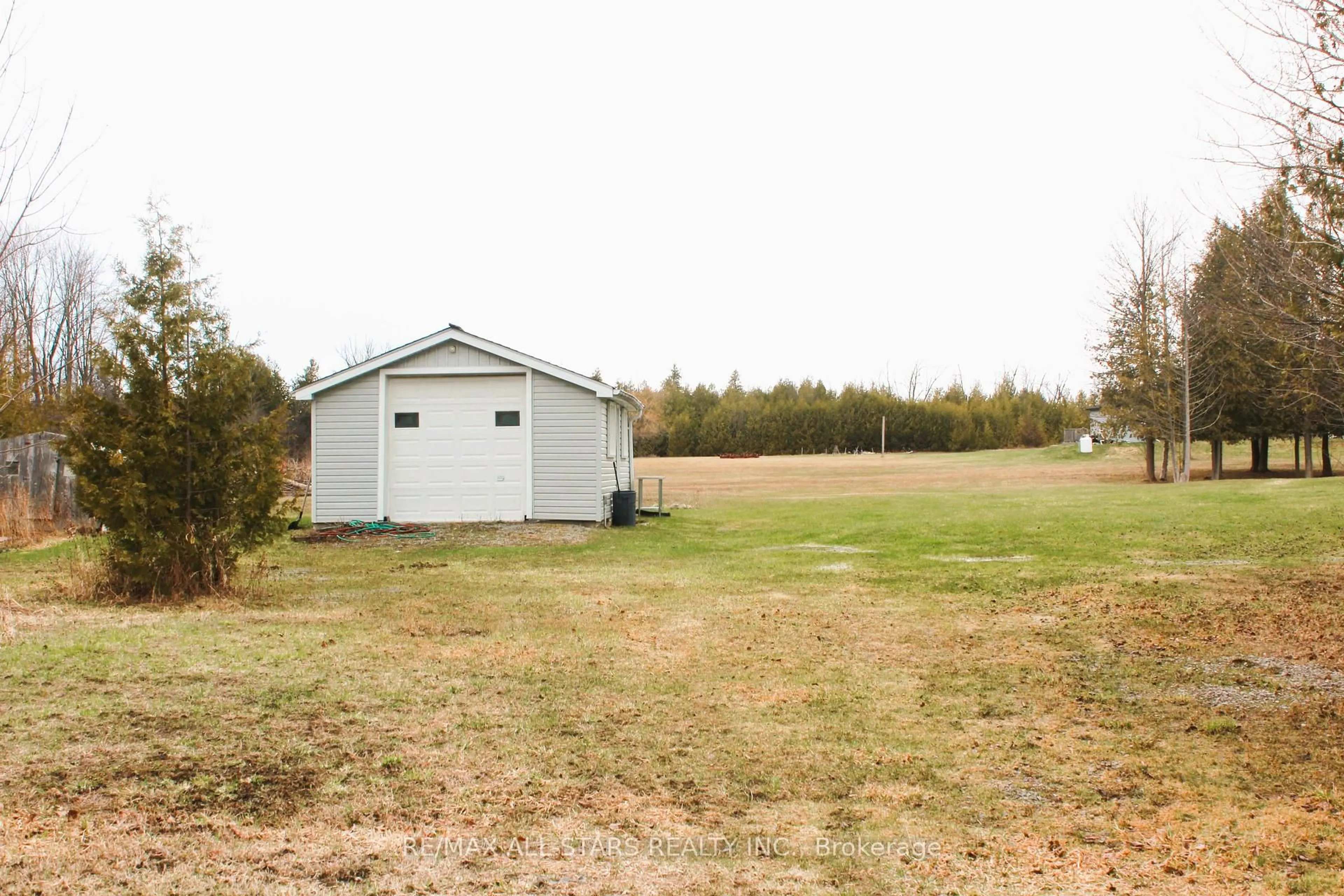 Shed for 25472 Lakeridge Rd, Georgina Ontario L0E 1N0