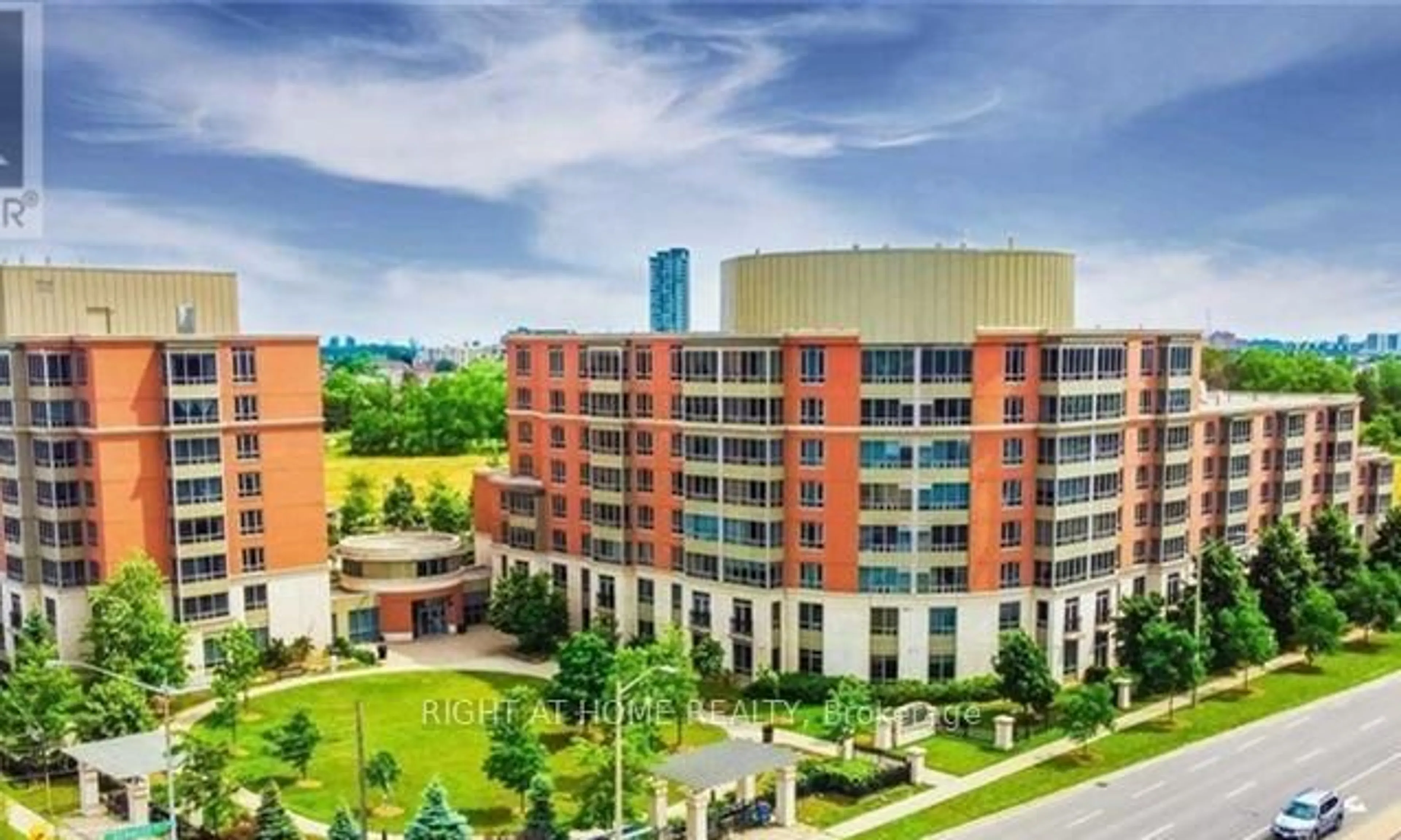 A pic from outside/outdoor area/front of a property/back of a property/a pic from drone, city buildings view from balcony for 7363 Kennedy Rd #613, Markham Ontario L3R 1G8