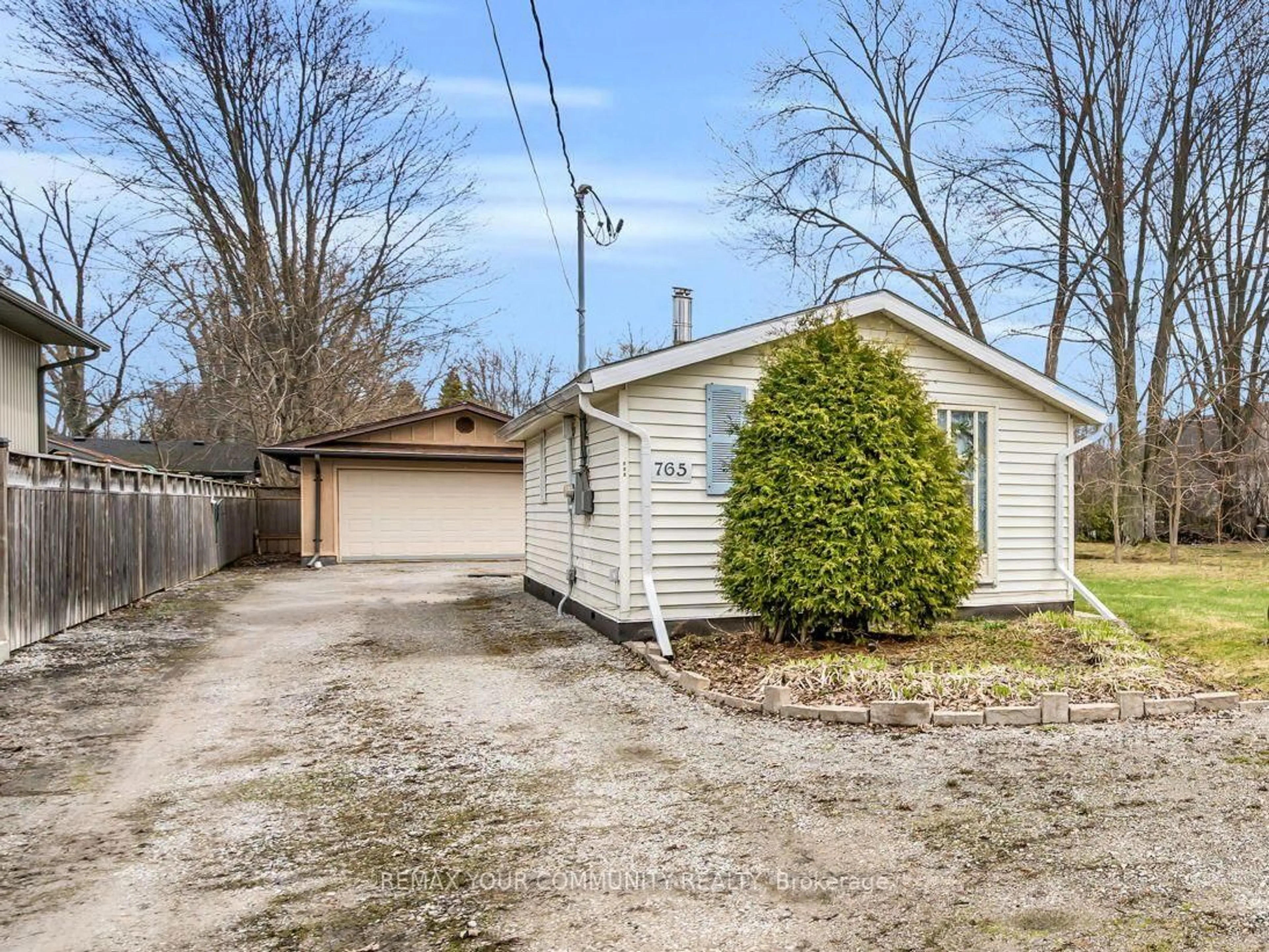 Shed for 765 Churchill Lane, Georgina Ontario L0E 1S0