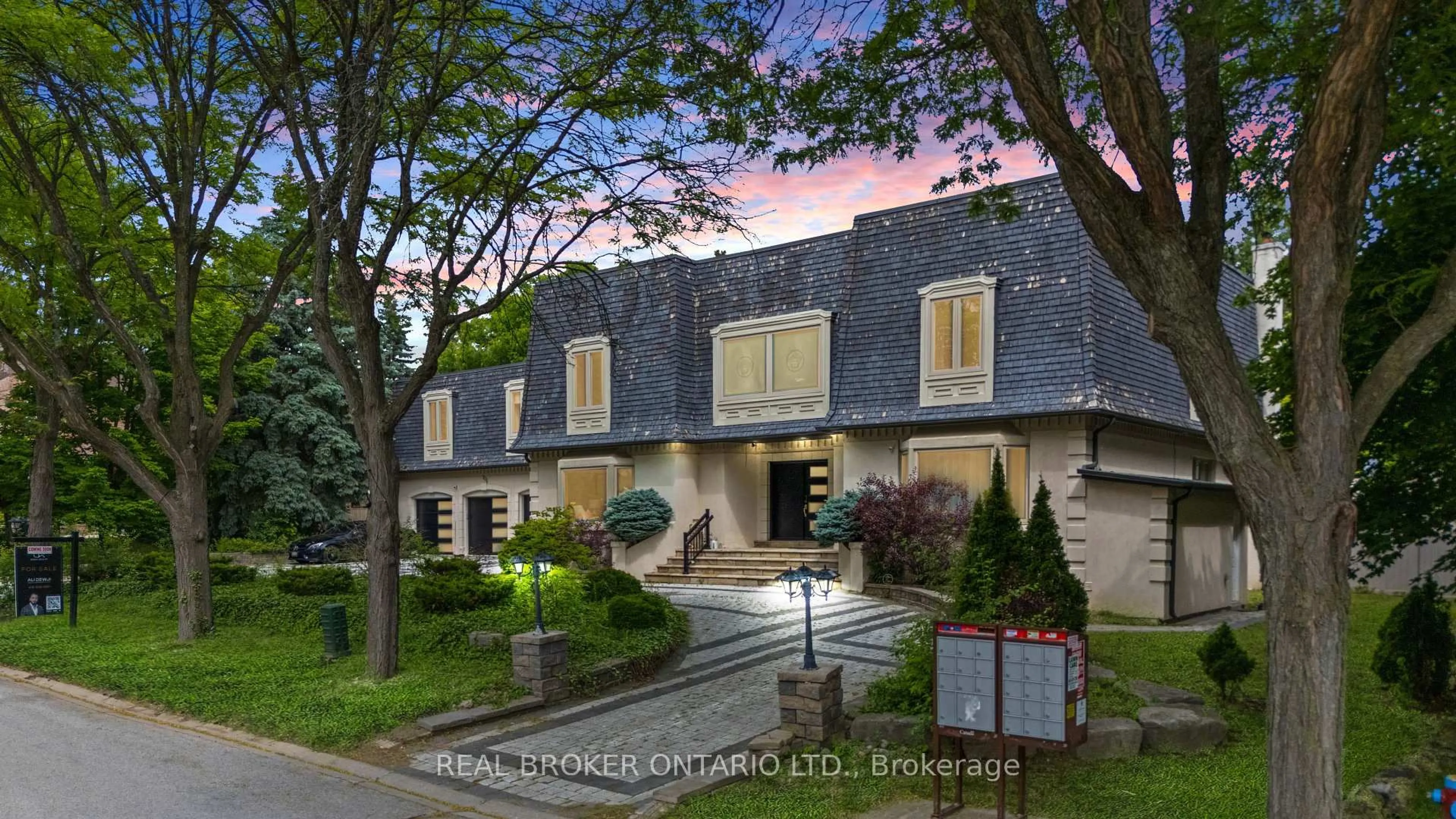 Home with brick exterior material, street for 106 Teefy Ave, Richmond Hill Ontario L4C 8C6