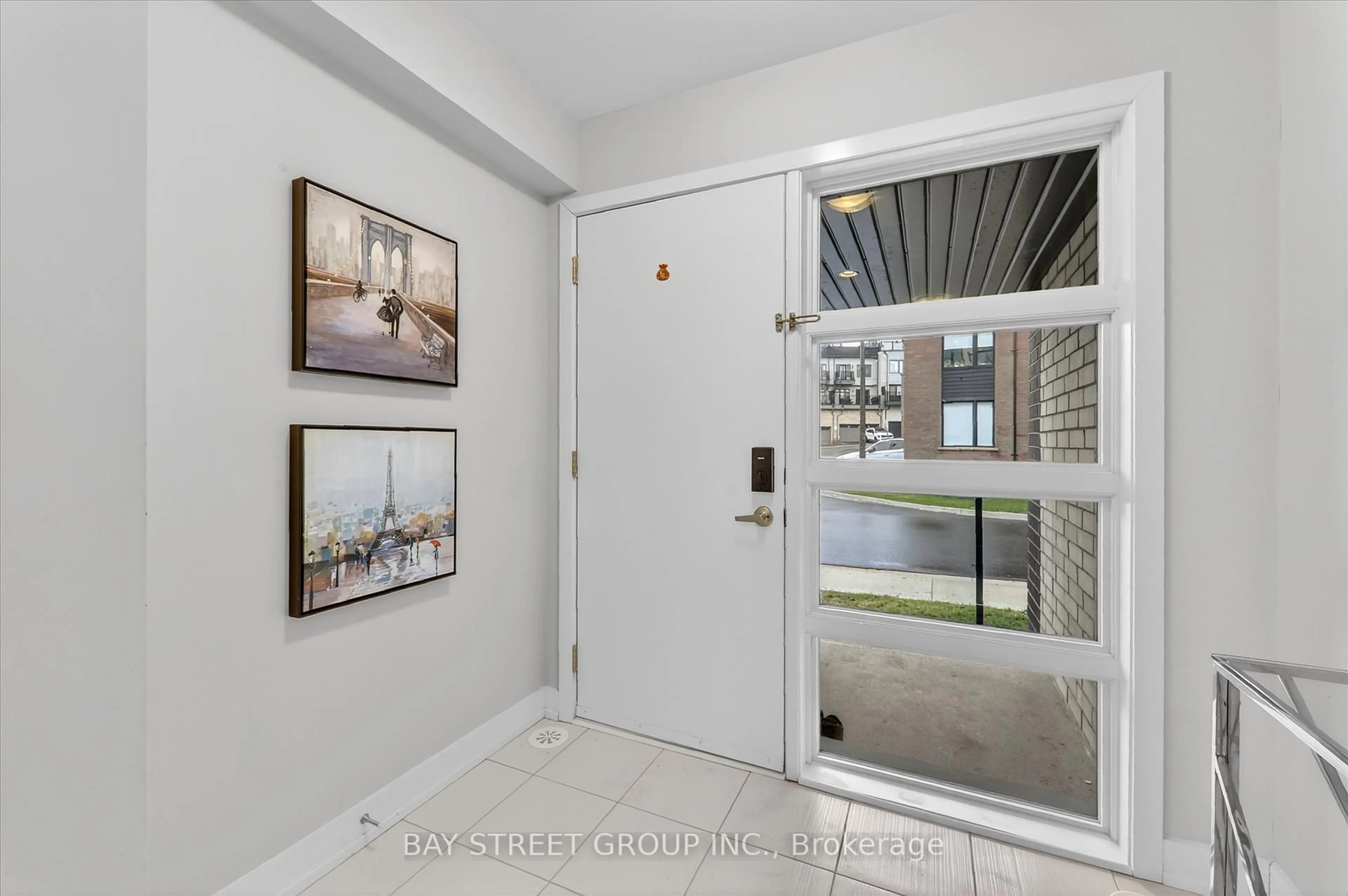 Indoor entryway for 23 SCHMIDT Lane, Markham Ontario L6C 3L7
