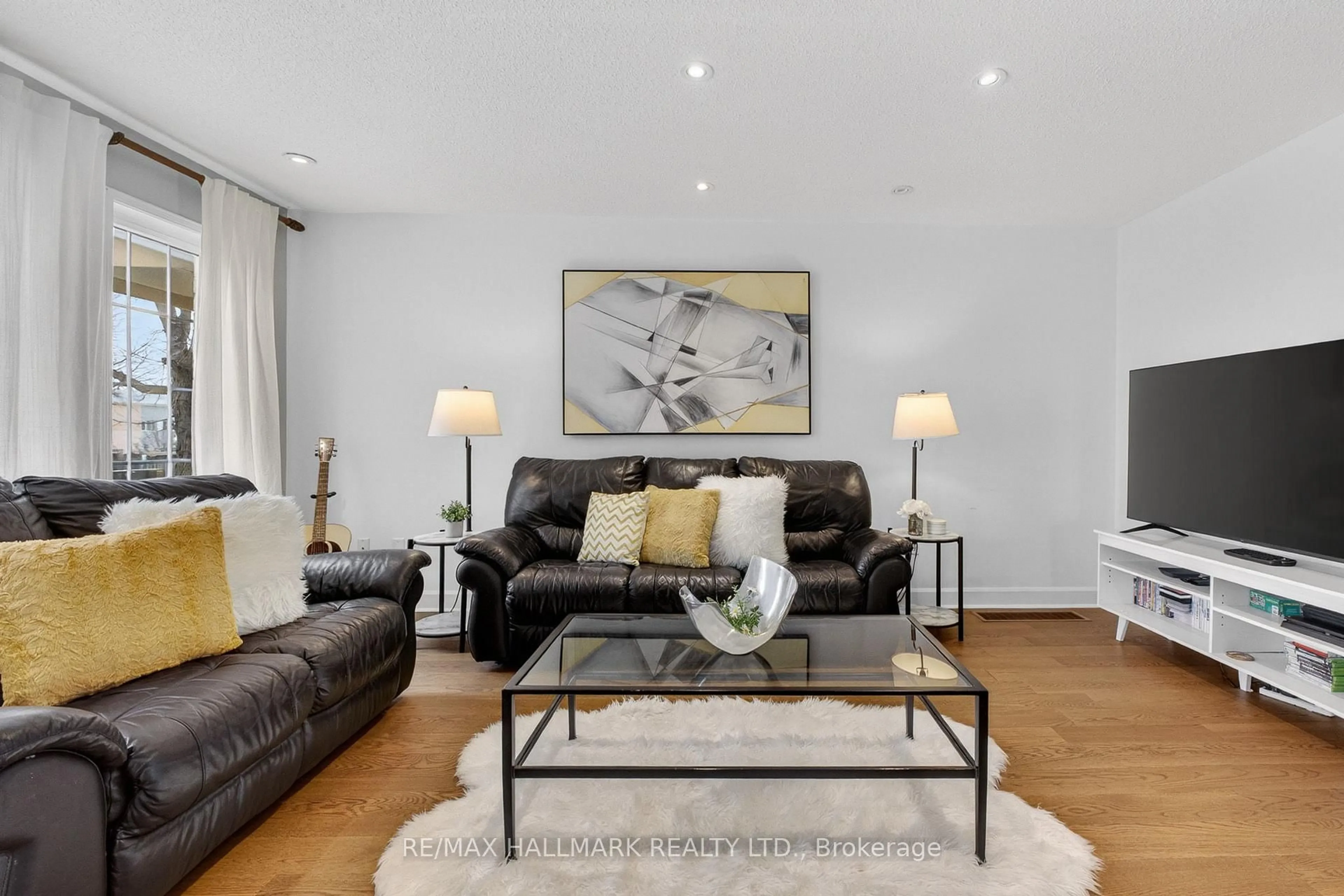 Living room with furniture, unknown for 626 Napa Valley Ave, Vaughan Ontario L4H 1R1