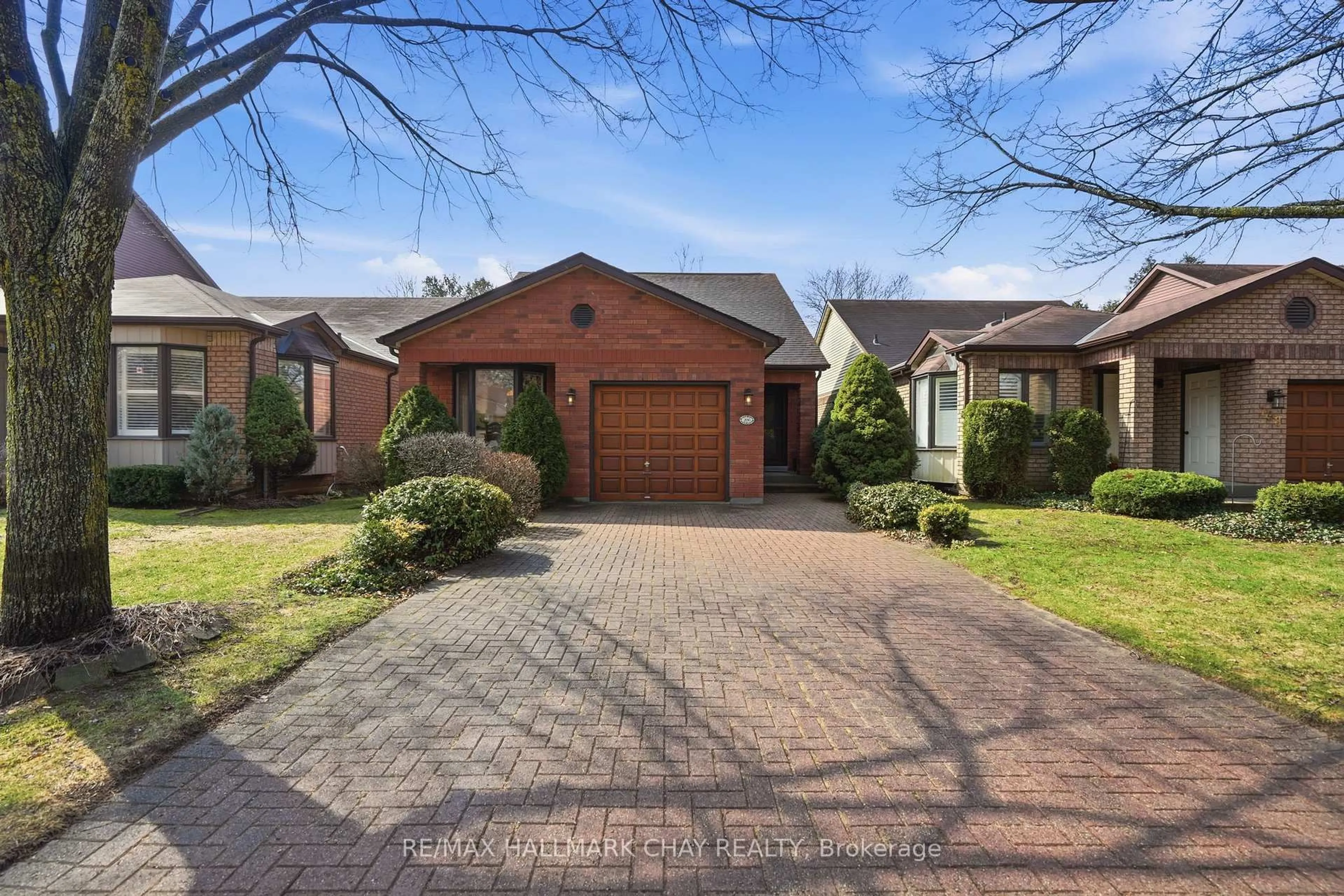 Home with brick exterior material, street for 200 Riverview Rd, New Tecumseth Ontario L9R 1Y2