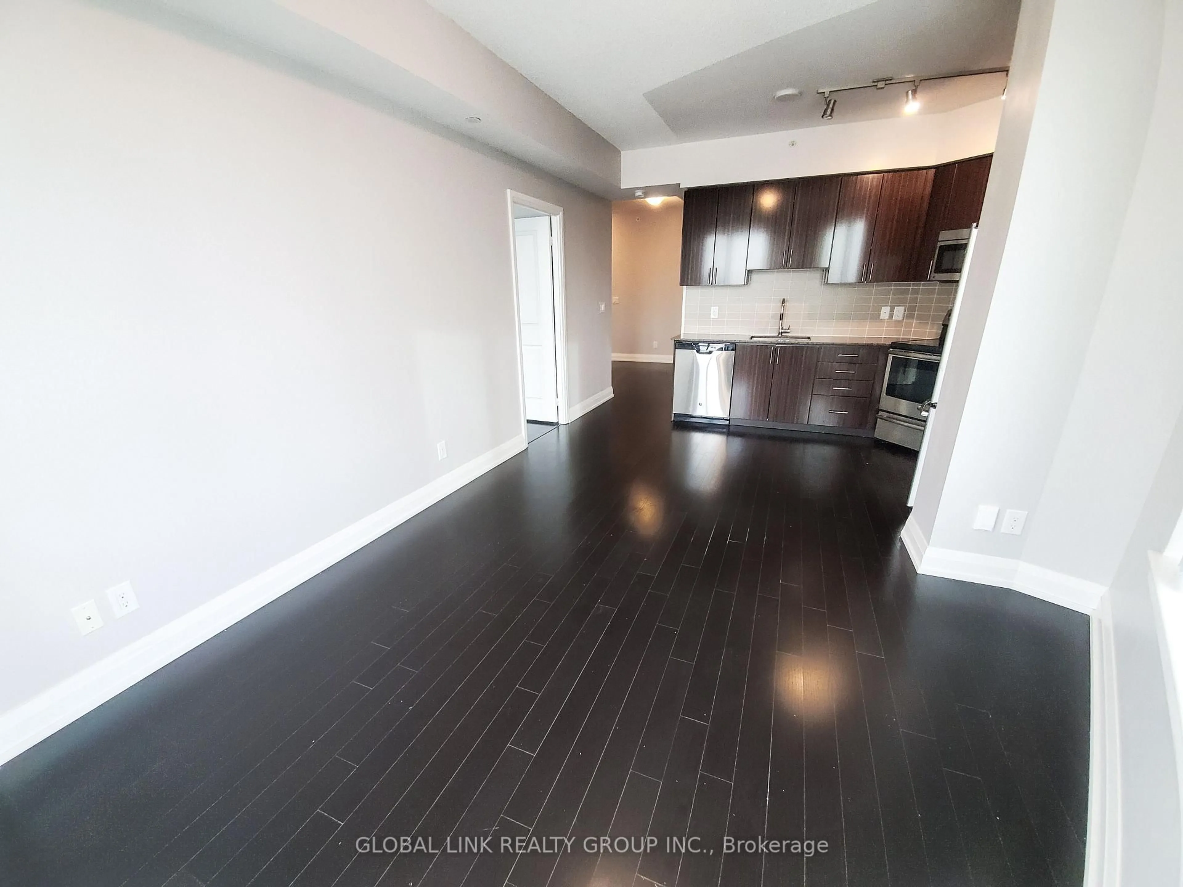 A pic of a room for 7161 Yonge St #2632, Markham Ontario L3T 0C8