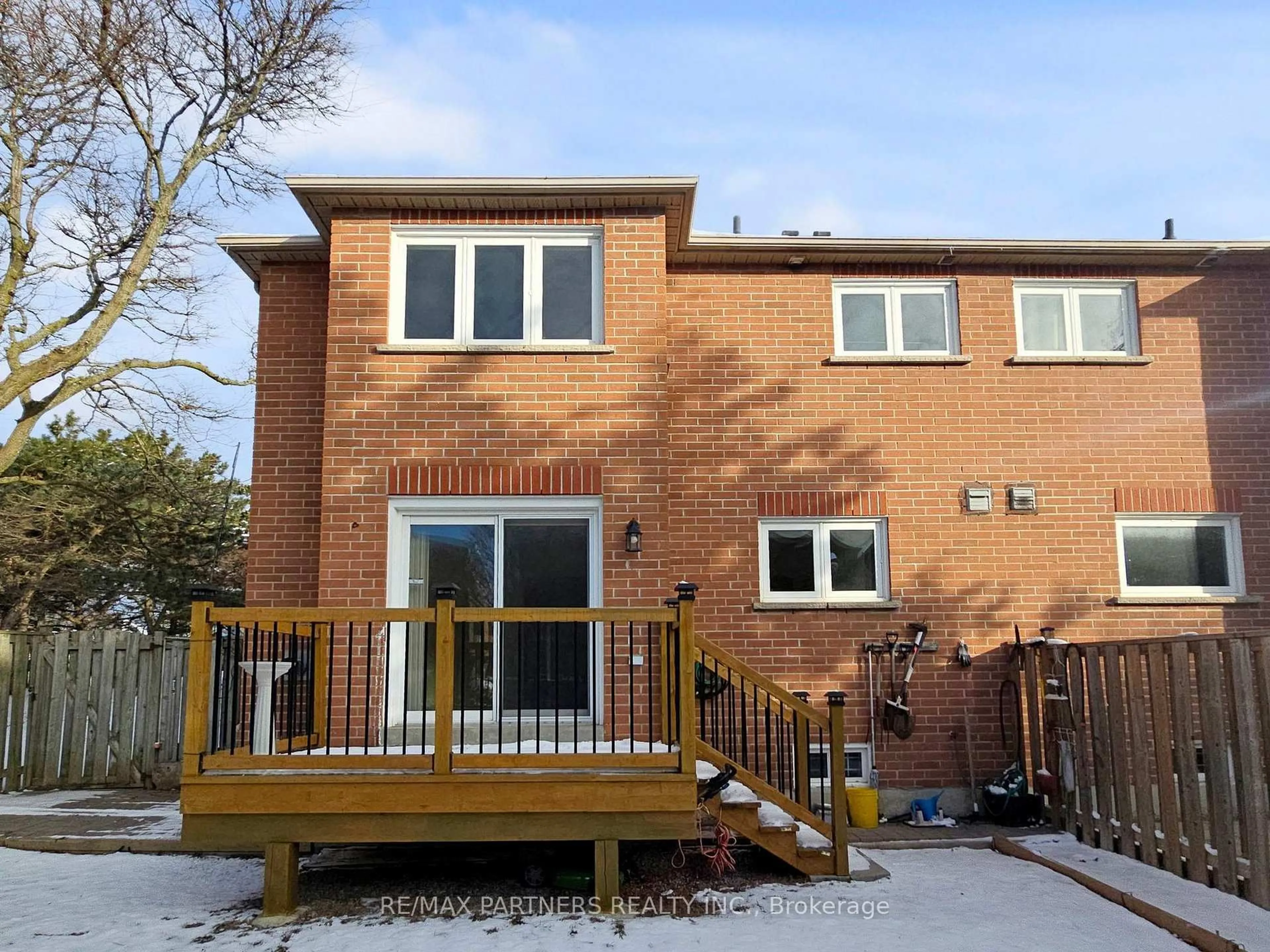 Home with brick exterior material, unknown for 50 Rubin St ##27, Richmond Hill Ontario L4B 3L5