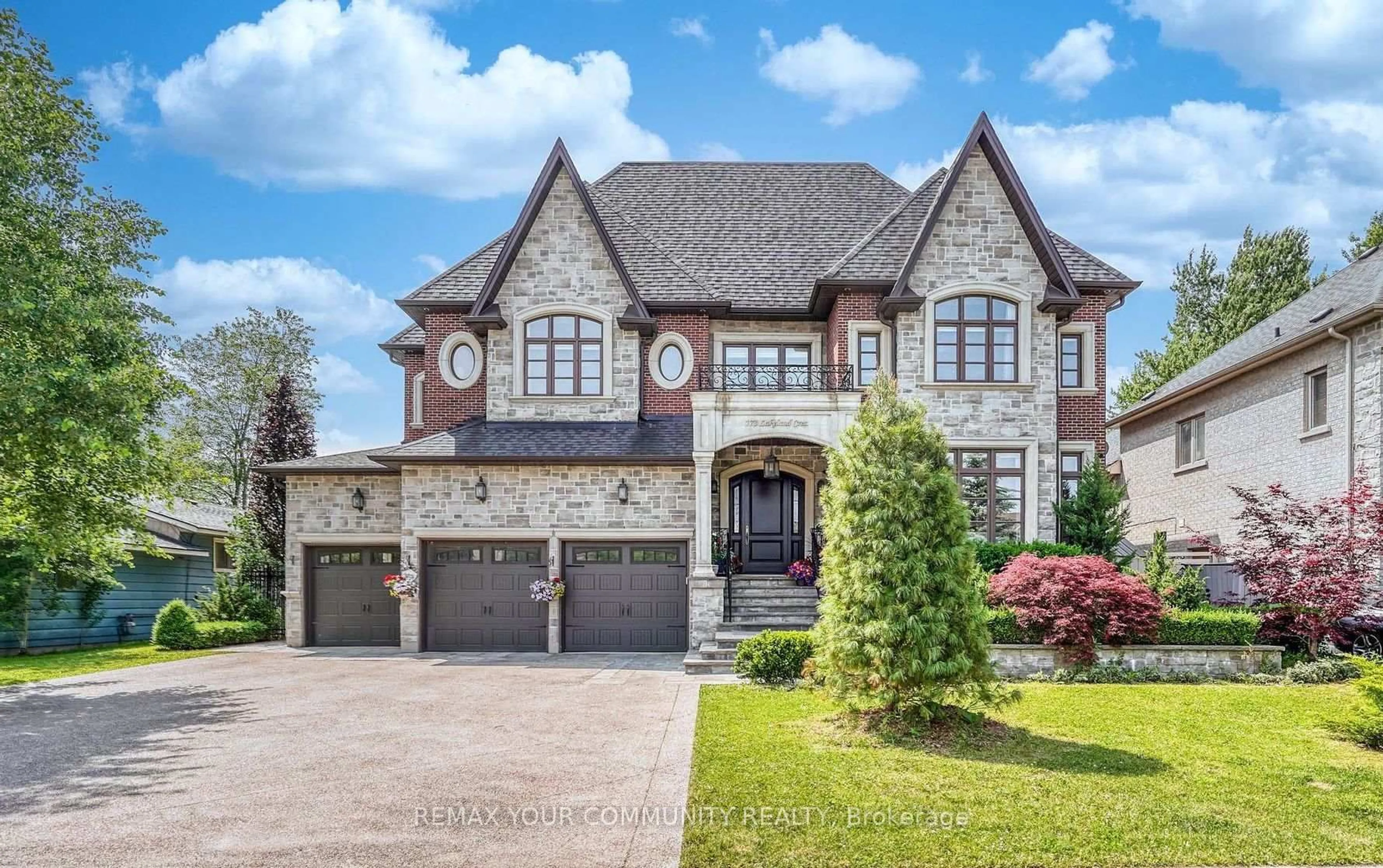 Home with brick exterior material, street for 173 Lakeland Cres, Richmond Hill Ontario L4E 3A4
