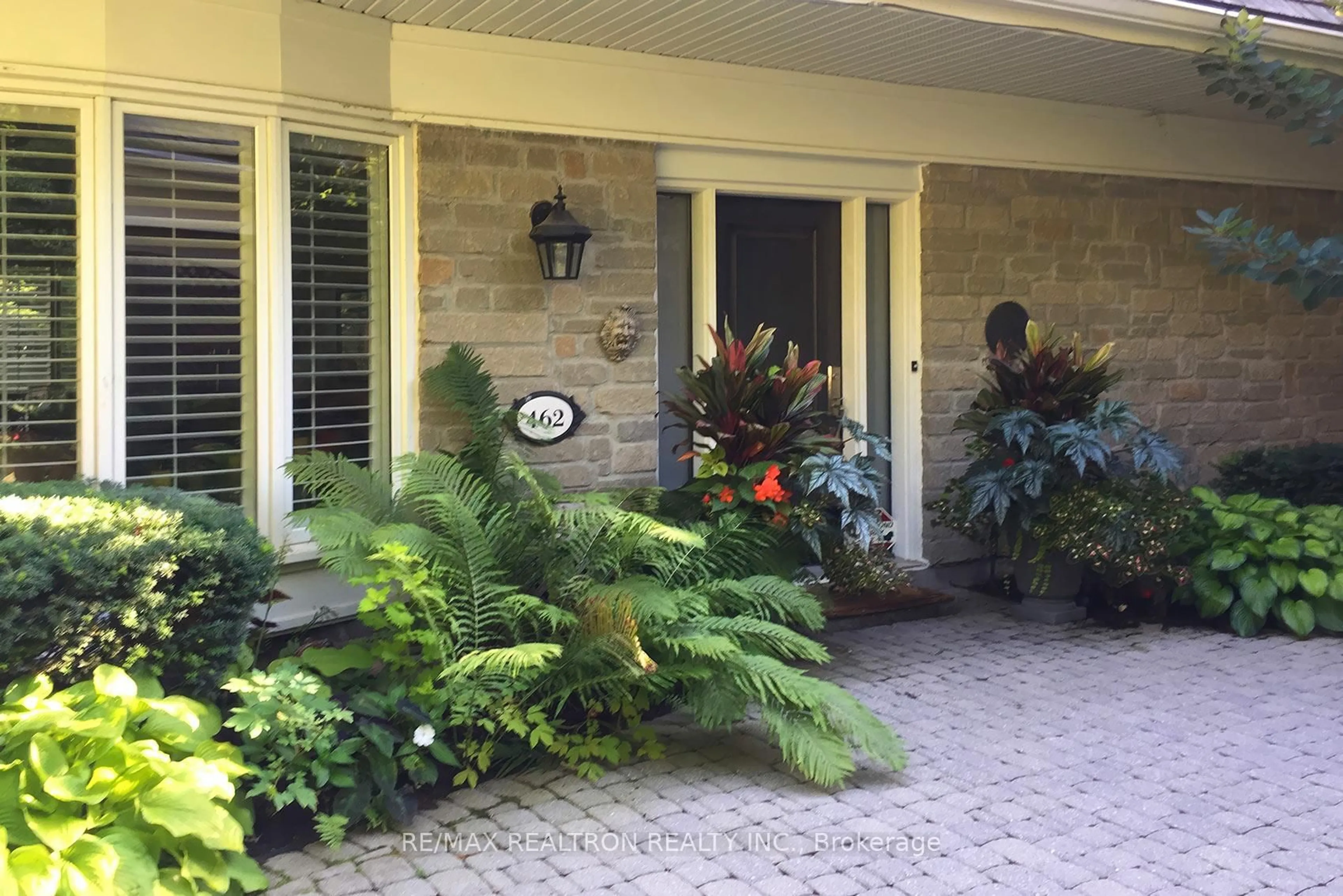 Unknown for 462 Beacon Hall Dr, Aurora Ontario L4G 0L3