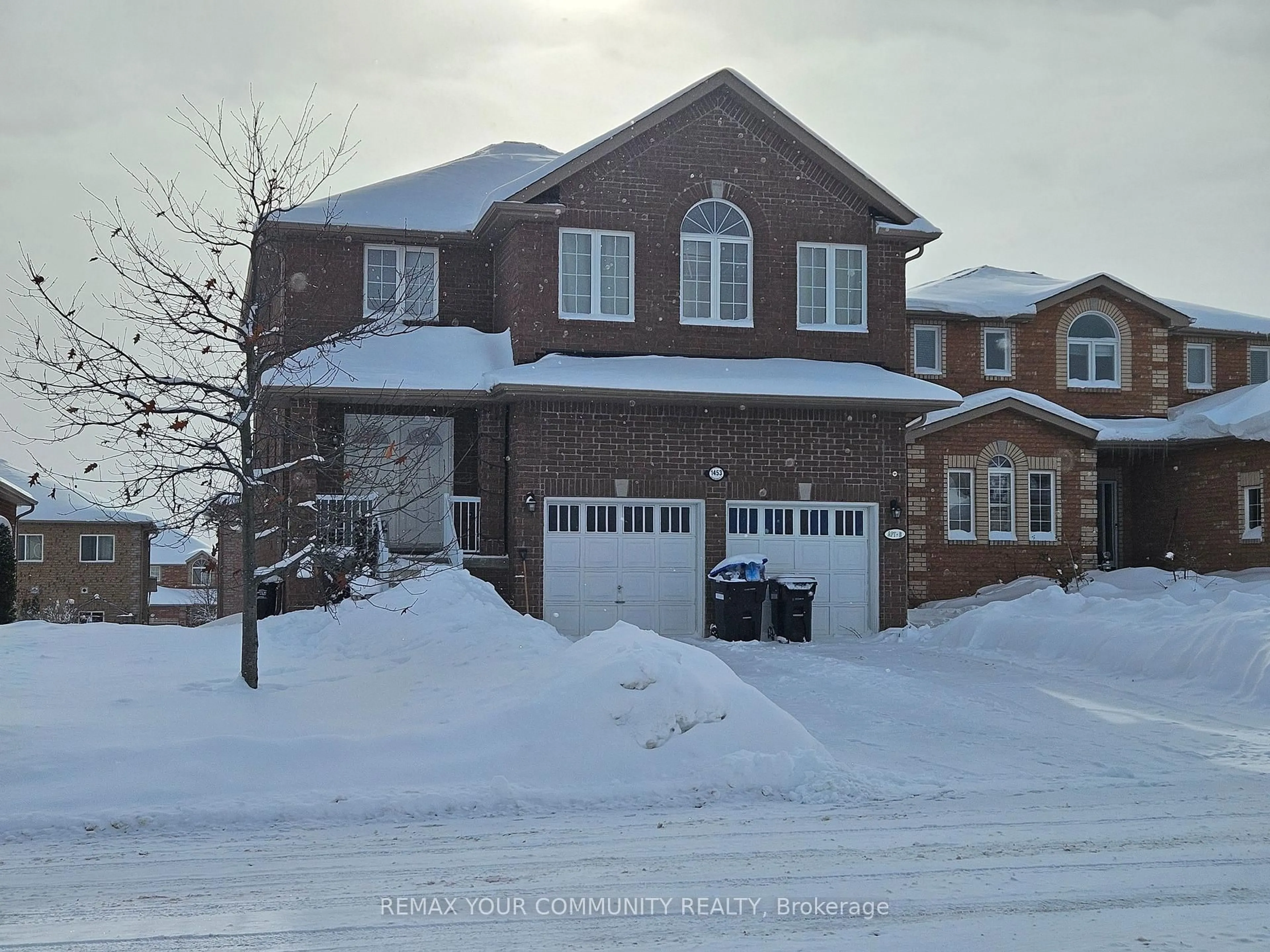 Home with brick exterior material, street for 1453 Bassingthwaite Crt, Innisfil Ontario L9S 0E1