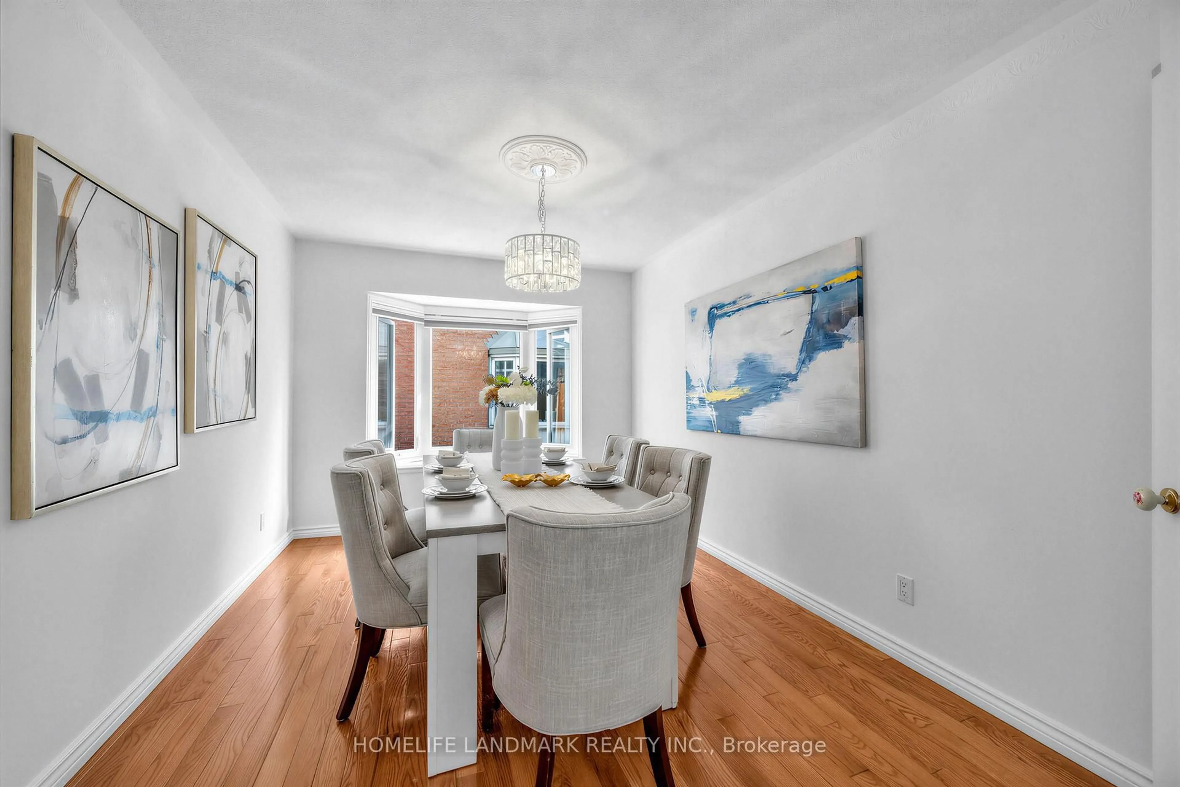 Dining room, unknown for 887 College Manor Dr, Newmarket Ontario L3Y 8G9