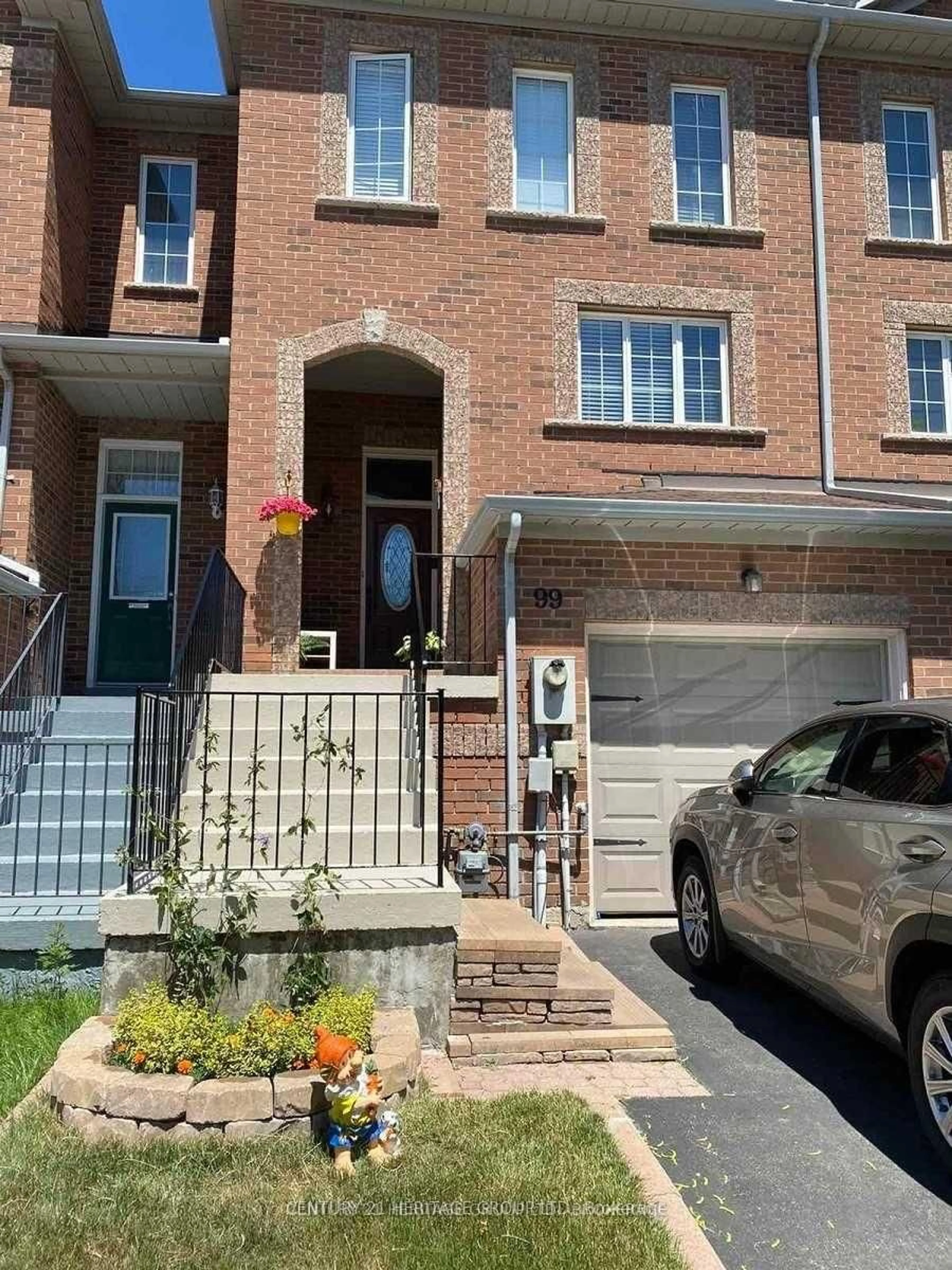 Home with brick exterior material, street for 99 Lucena Cres, Vaughan Ontario L6A 2W4