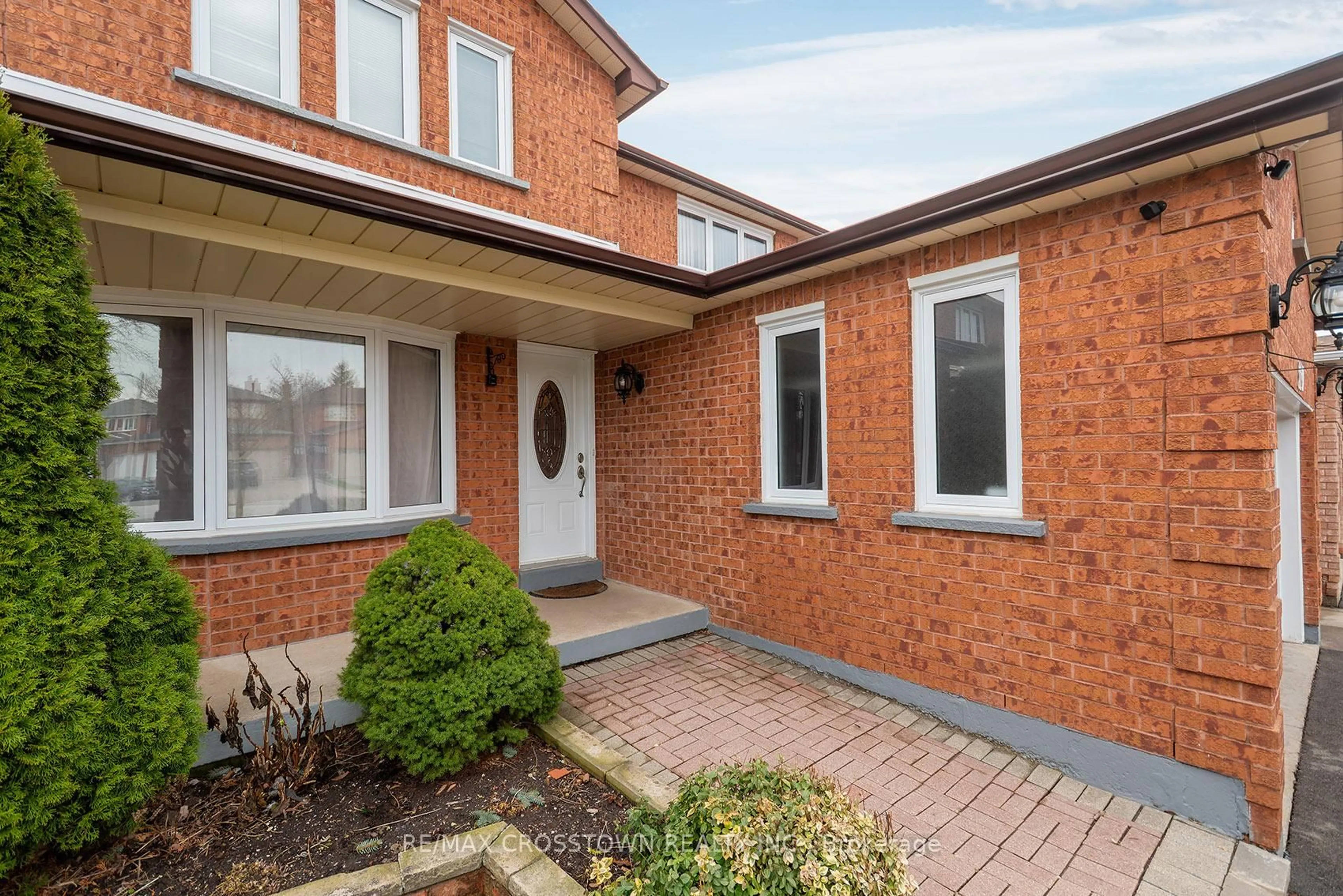 Home with brick exterior material, street for 119 Fieldgate Dr, Vaughan Ontario L6A 1K5