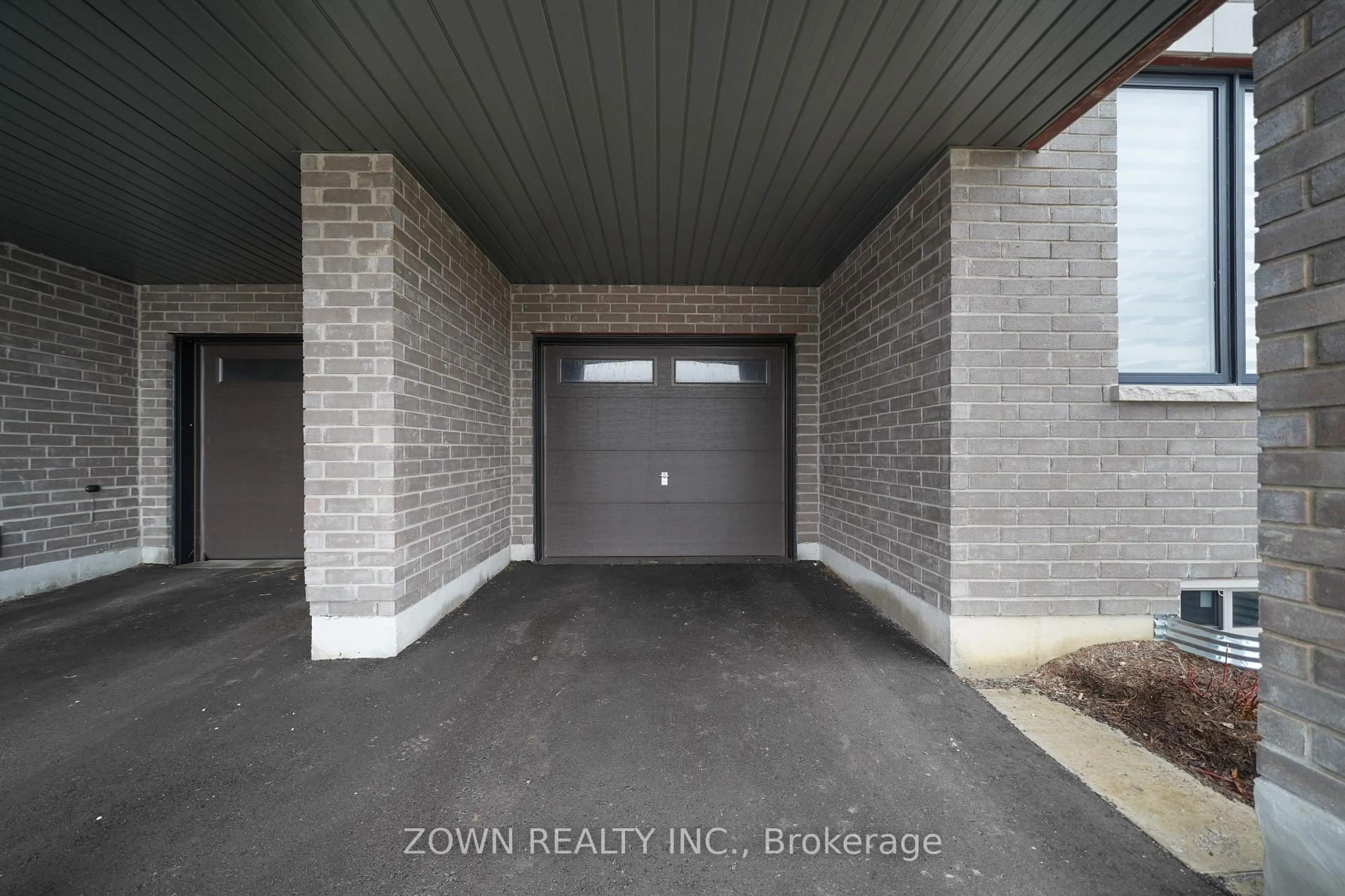 Indoor garage for 3 Tennant Circ, Vaughan Ontario L4H 5L2