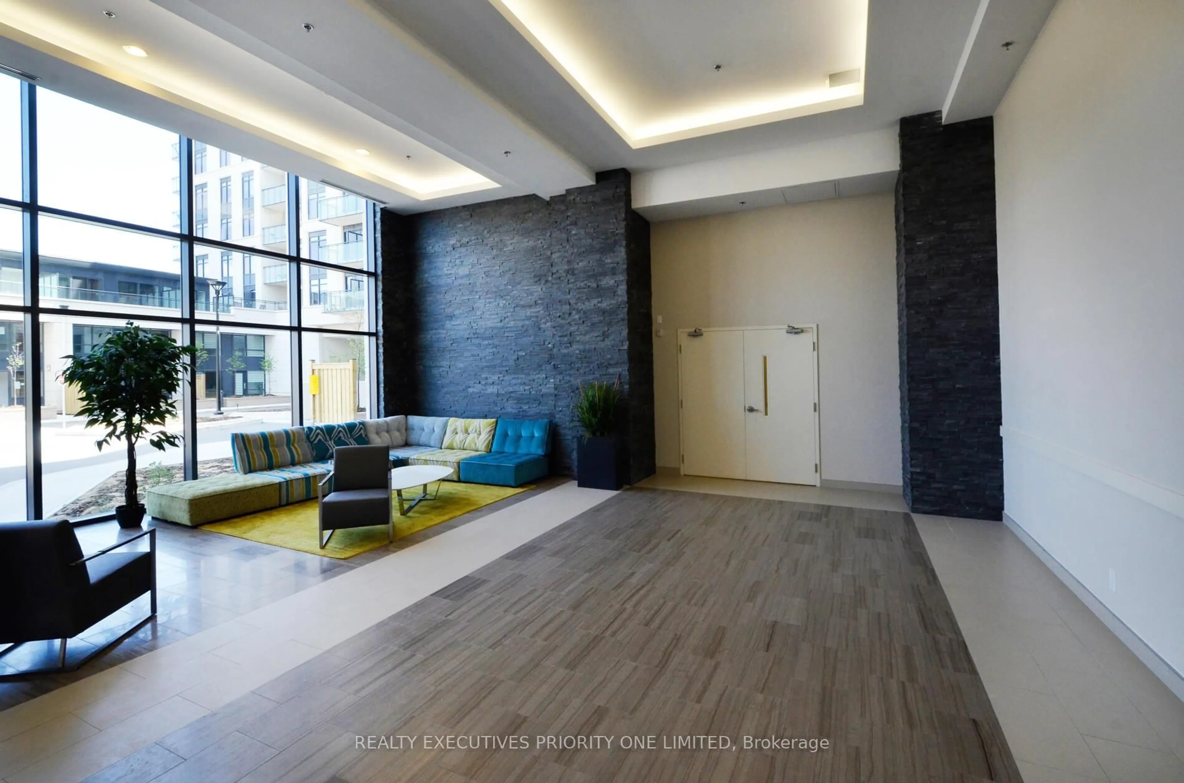 Unknown for 24 Woodstream Blvd #511, Vaughan Ontario L4L 8C4