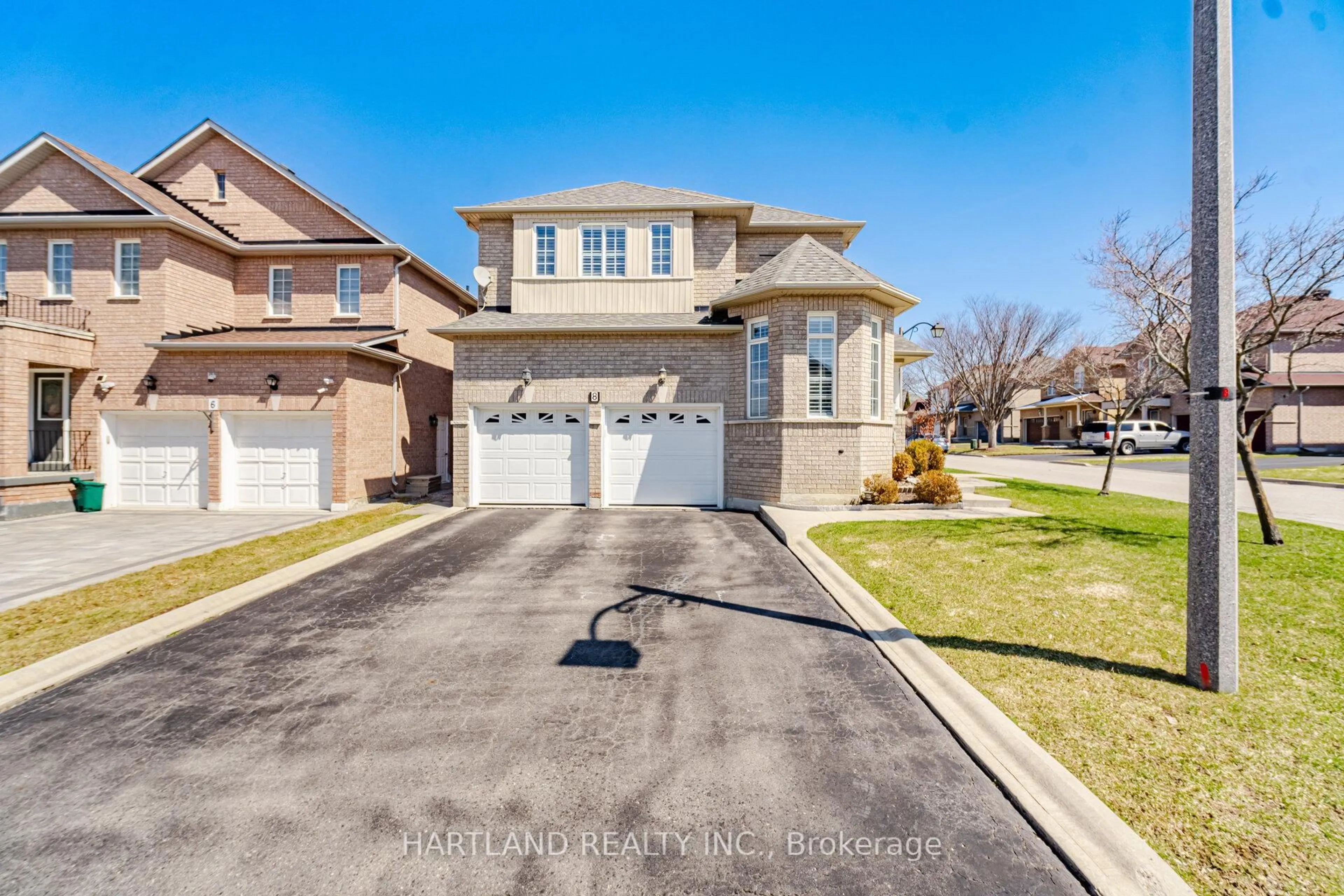Unknown for 8 Westchester Cres, Markham Ontario L6C 2X3