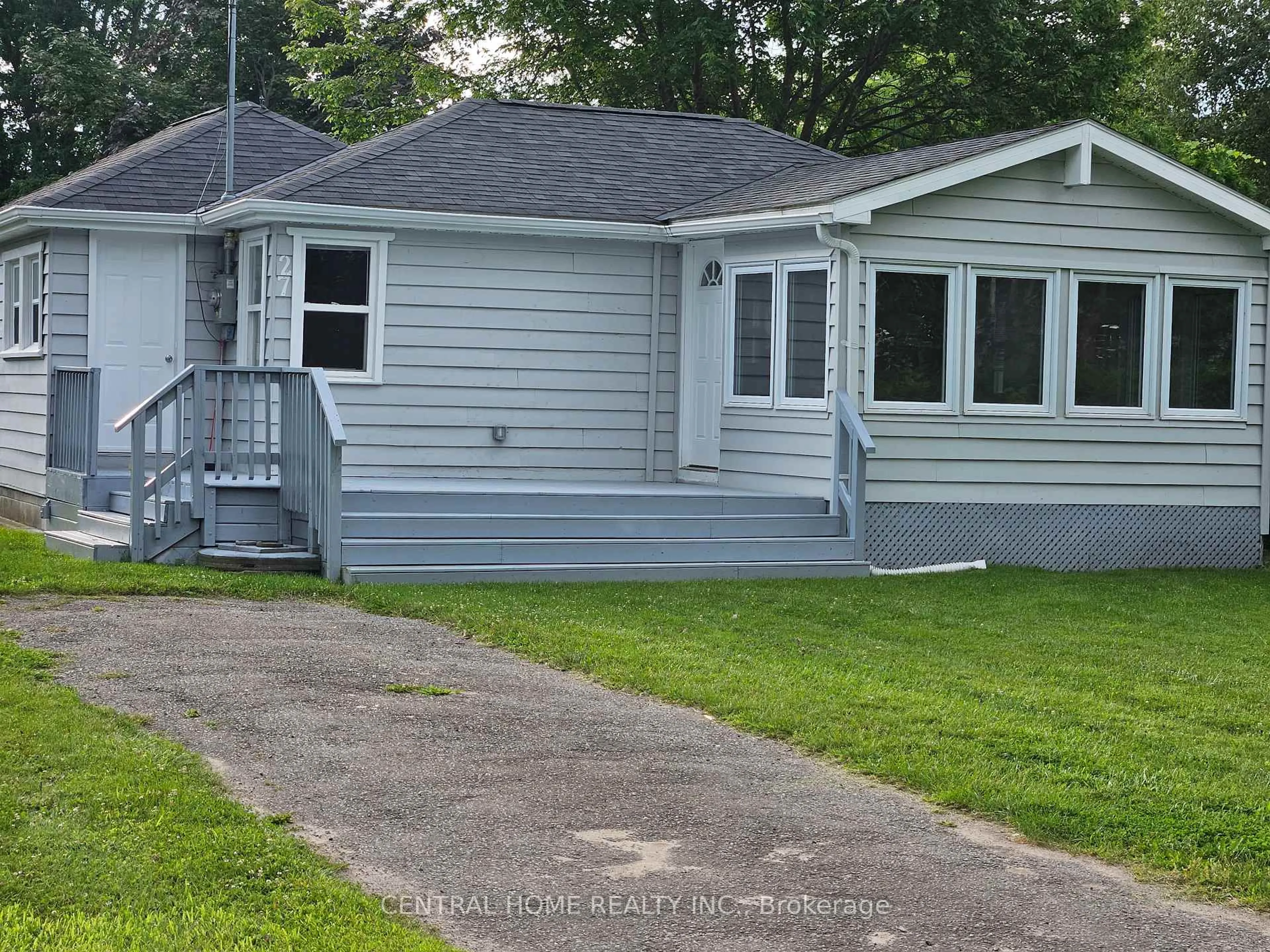 Home with vinyl exterior material, street for 27 Blue Heron Dr, Georgina Ontario L0E 1N0