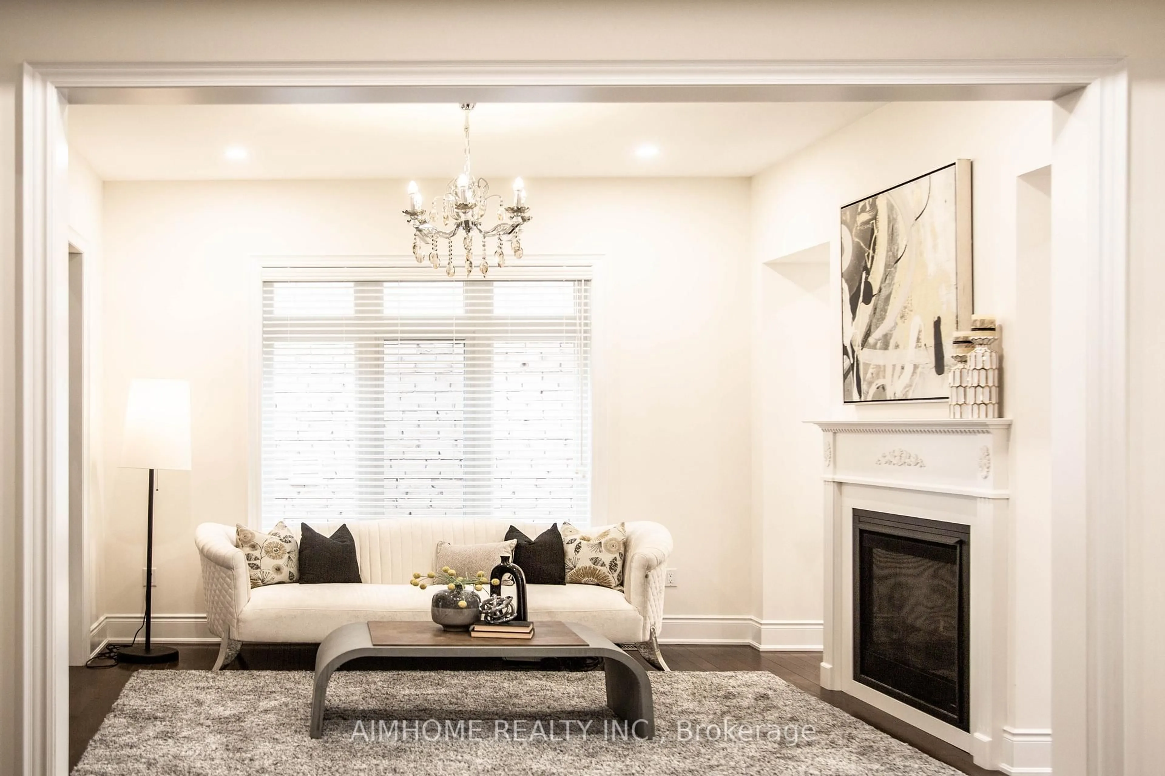 Living room with furniture, unknown for 36 Gracedale Dr, Richmond Hill Ontario L4C 0Y3